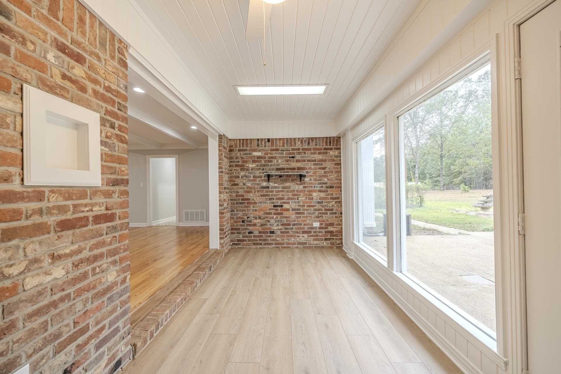 320 Morningside Cir Property Photo 11