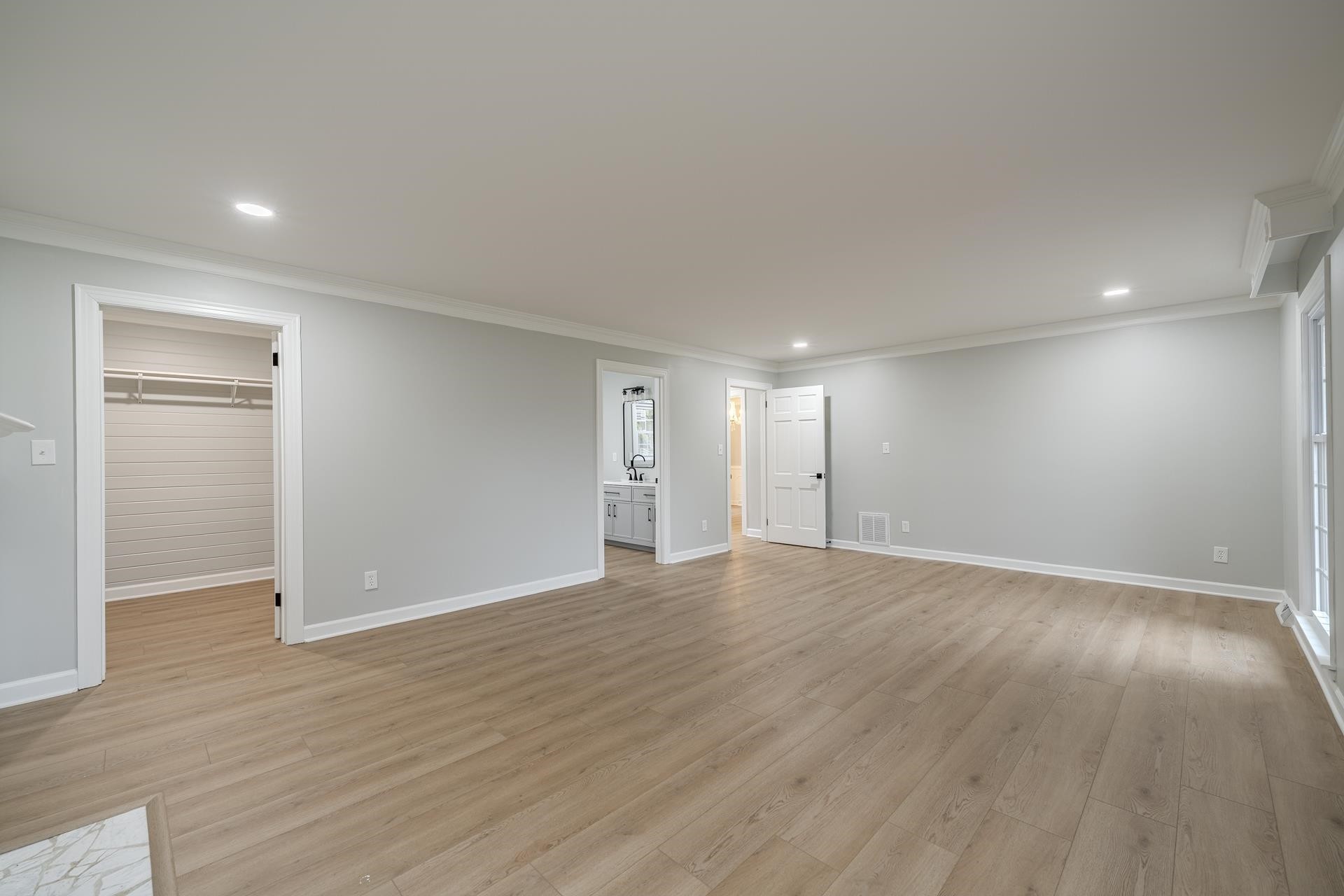 320 Morningside Cir Property Photo 14