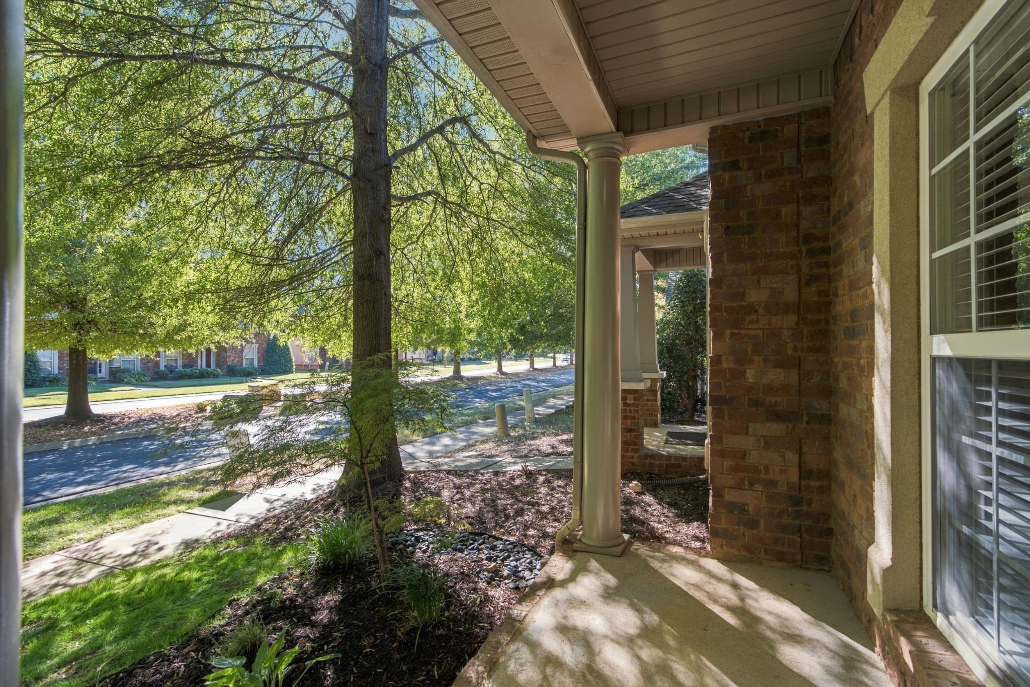 2148 Cason Ln Property Photo 3