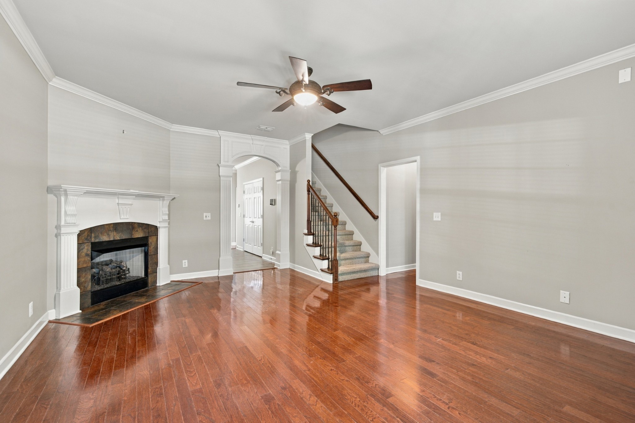 2148 Cason Ln Property Photo 4