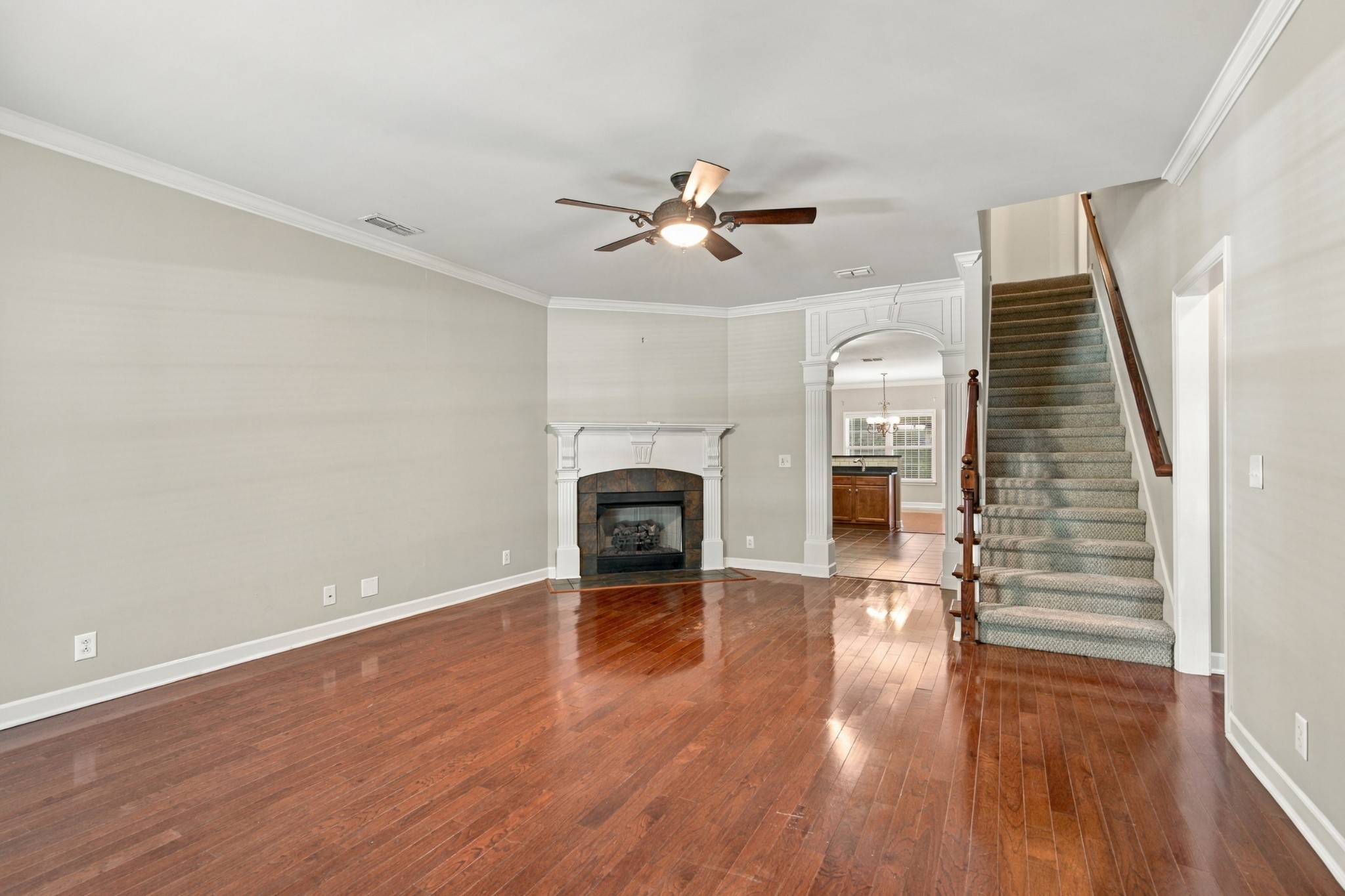2148 Cason Ln Property Photo 5