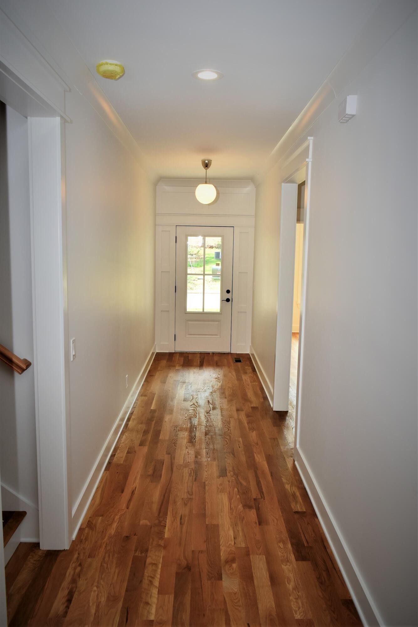 5032 Lakeside Lane, Ne Property Photo 11