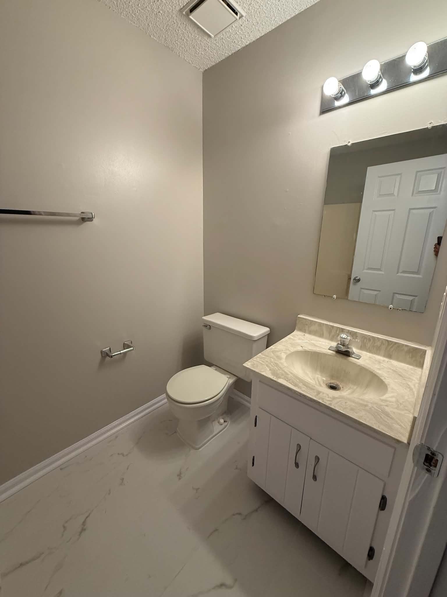 605 Alison Ct Property Photo 19