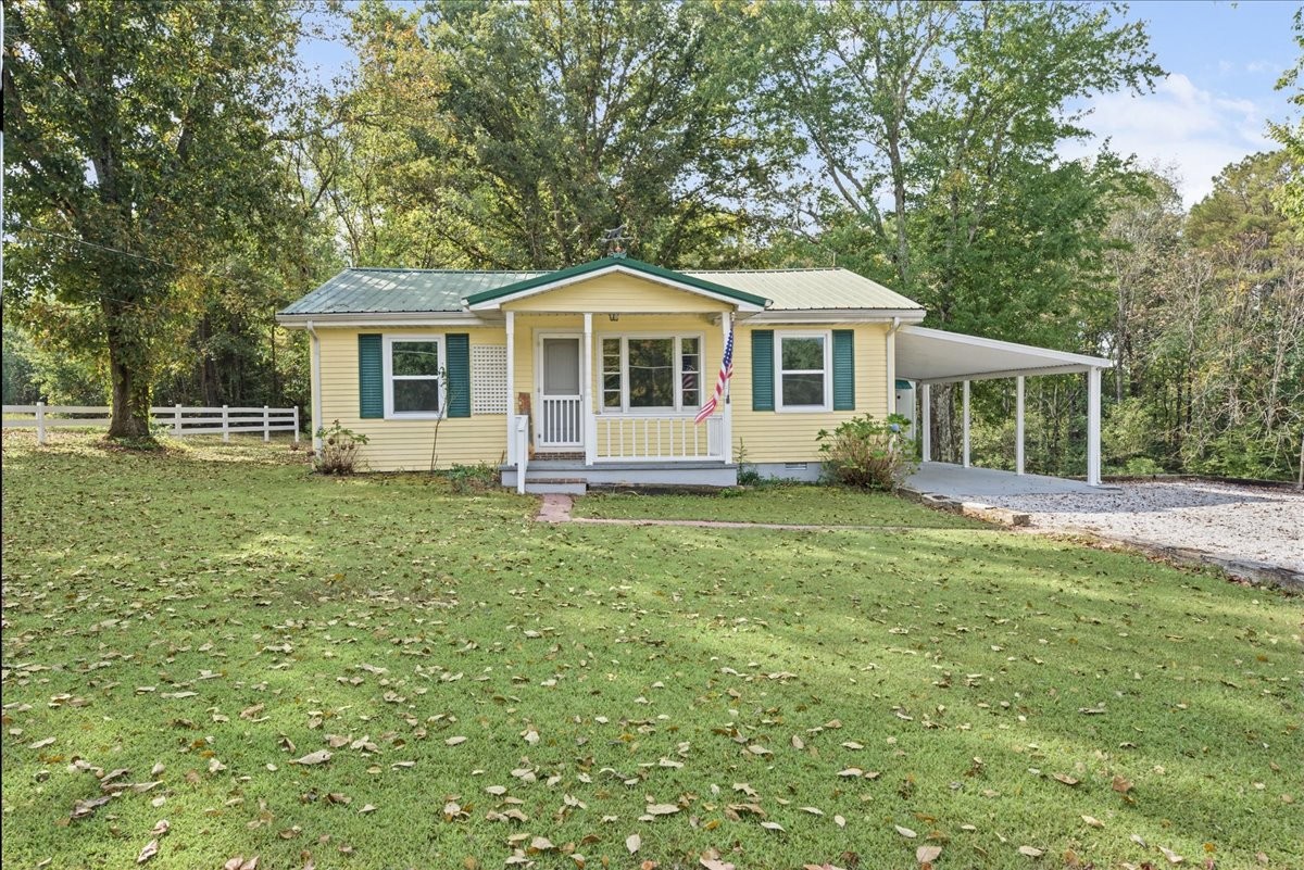 3057 Mt View Rd Property Photo 1
