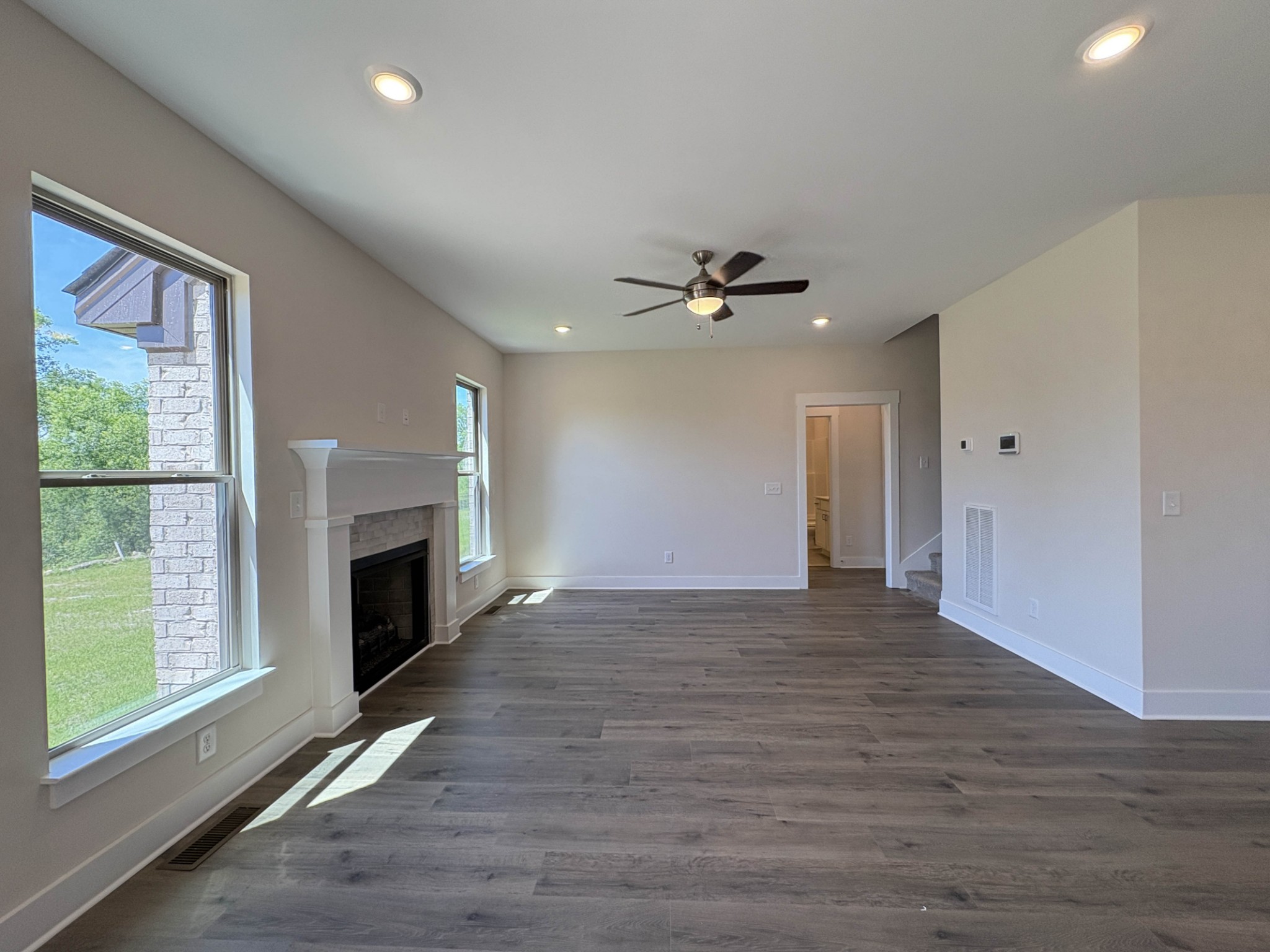 118 Harlinsdale Blvd Property Photo 8