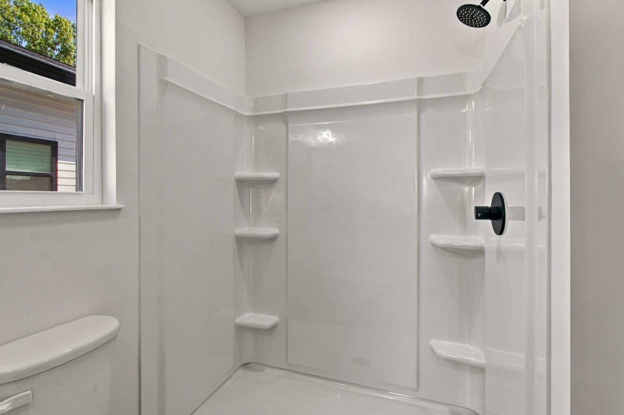 30 Warren St Property Photo 11