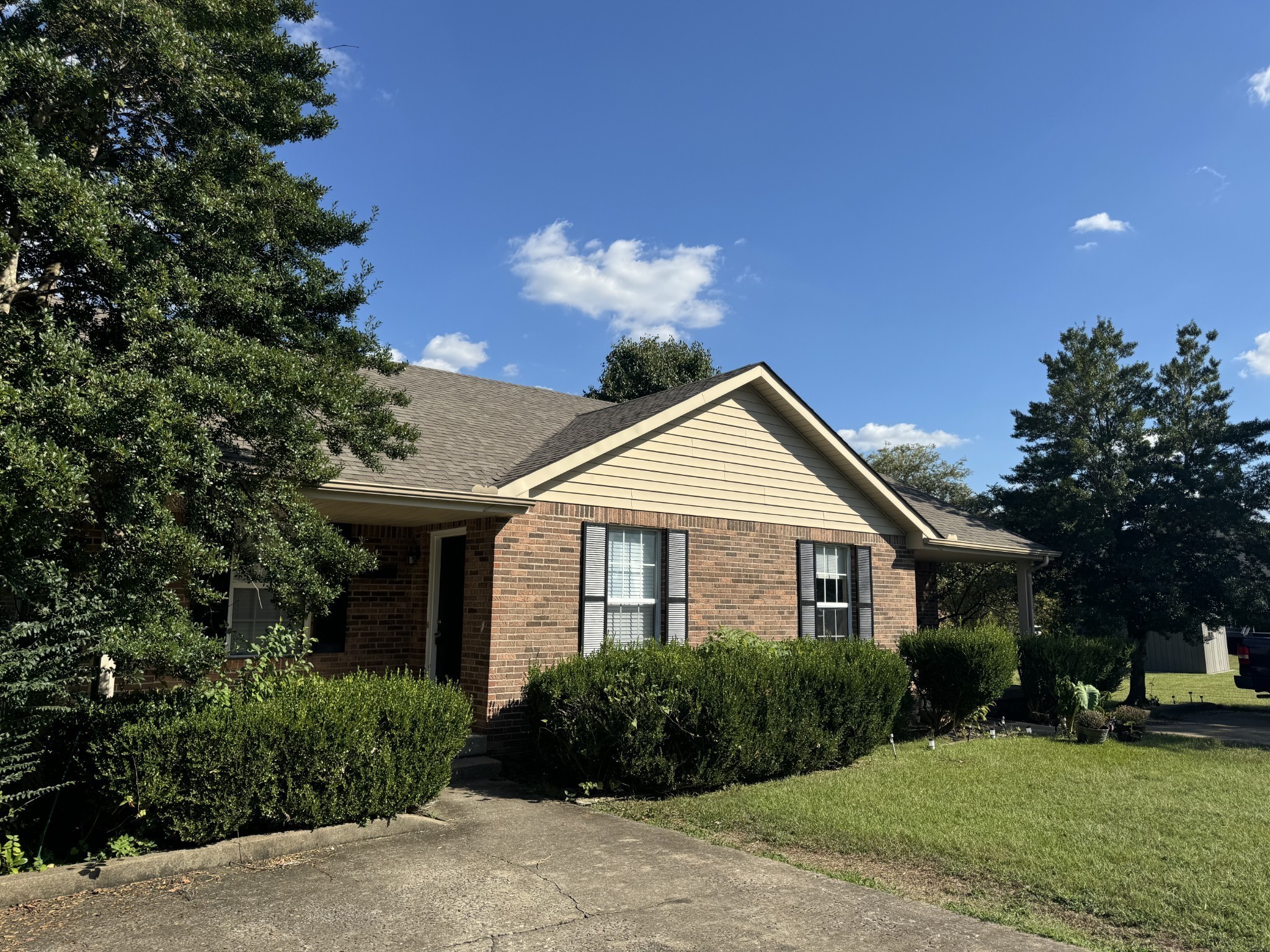 423 Cook Dr Property Photo 1