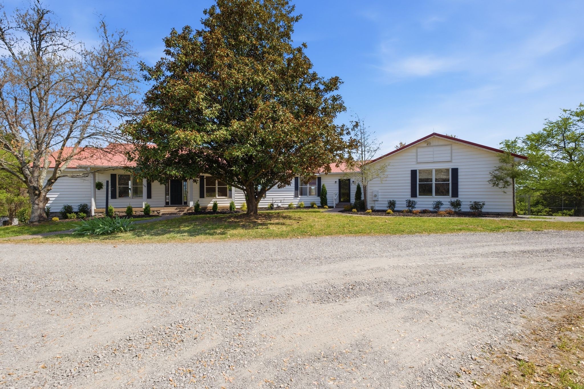 579 Ford Rd Property Photo 1