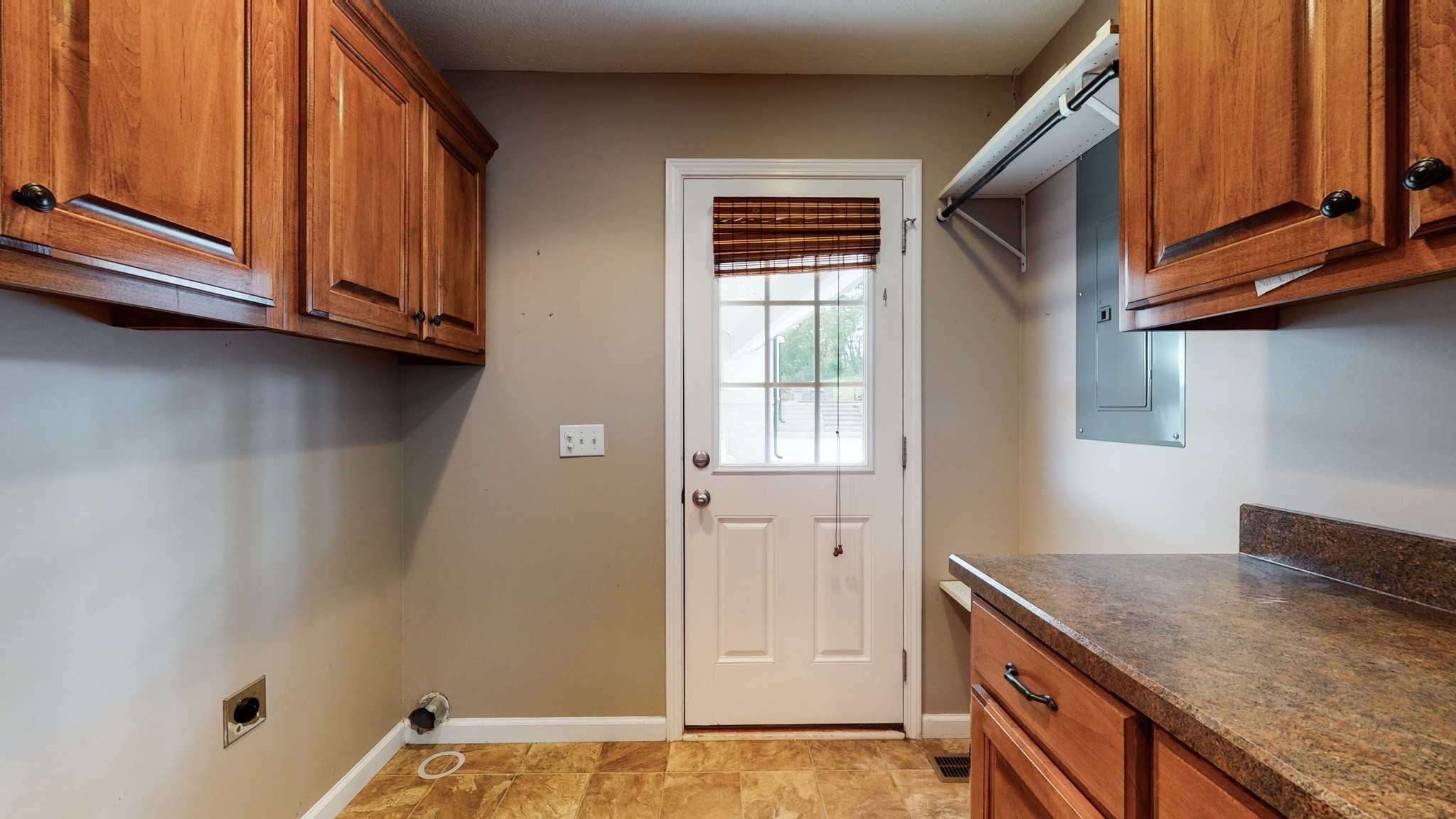 6720 Polk Ln Property Photo 46
