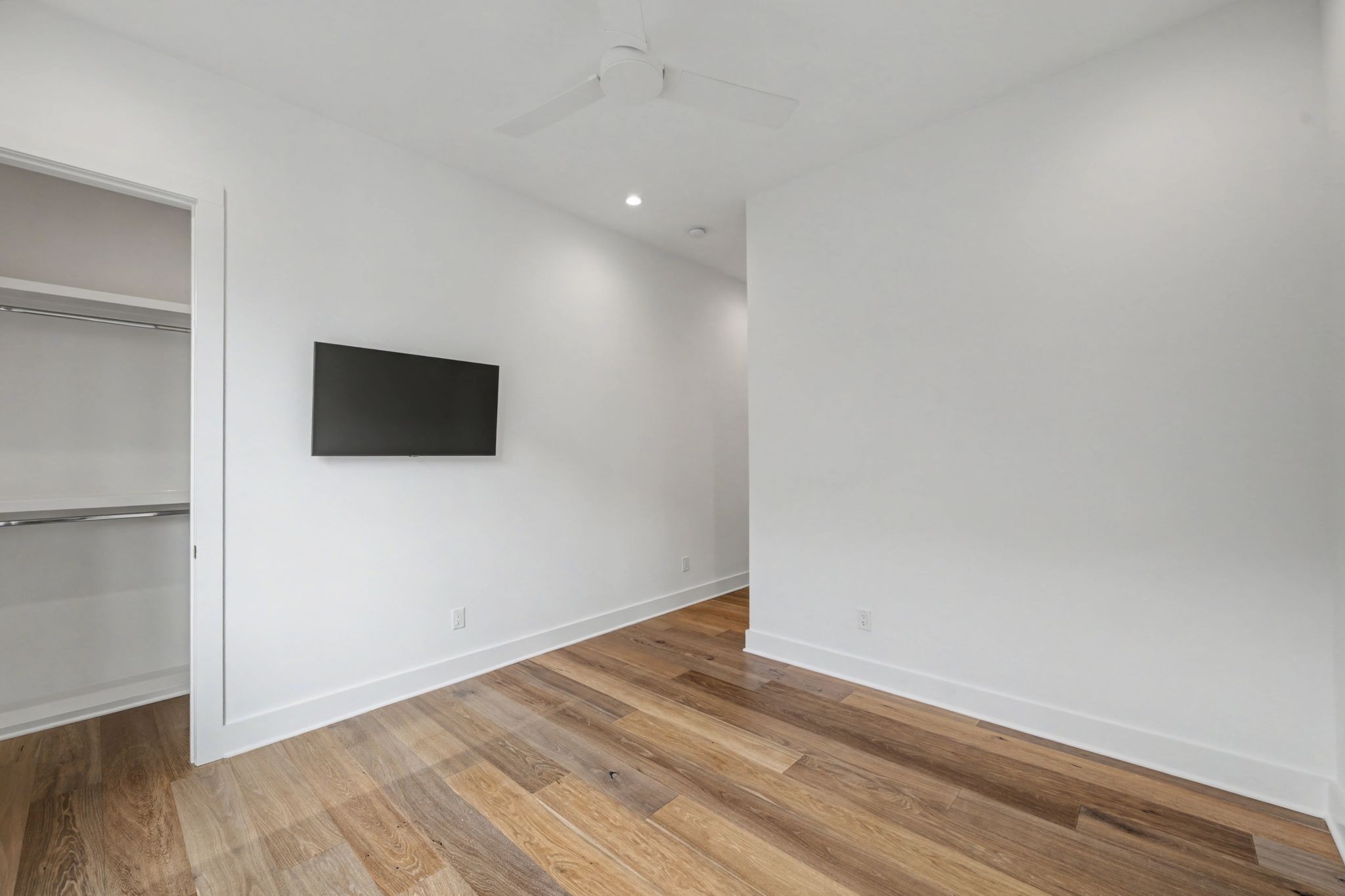 6412a Premier Dr Property Photo 24