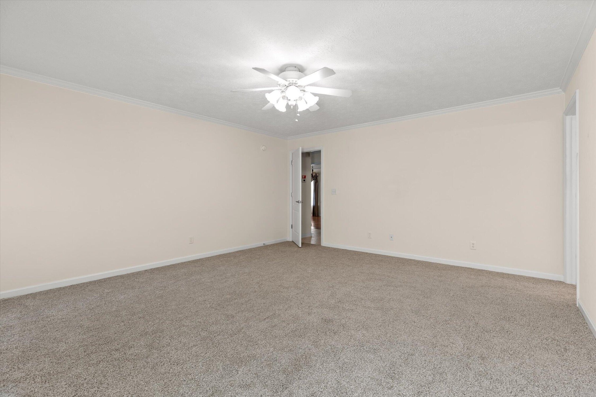 212 Honeysuckle Drive Property Photo 24