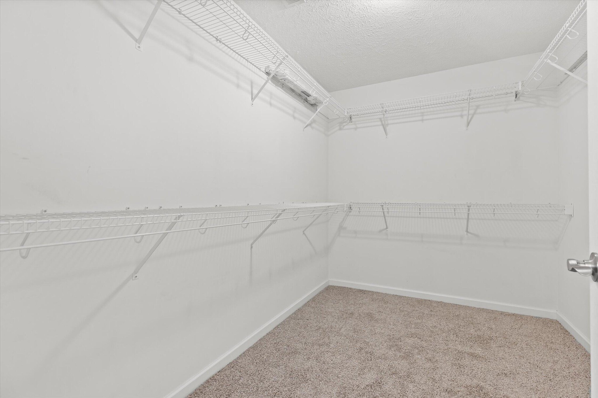 212 Honeysuckle Drive Property Photo 27