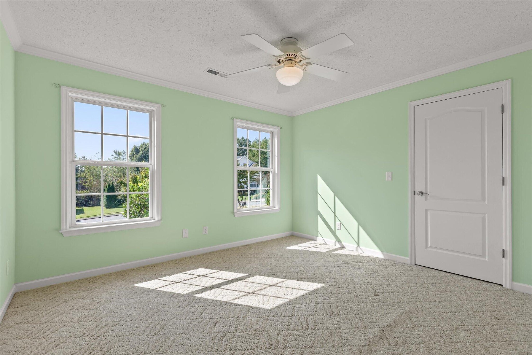 212 Honeysuckle Drive Property Photo 28