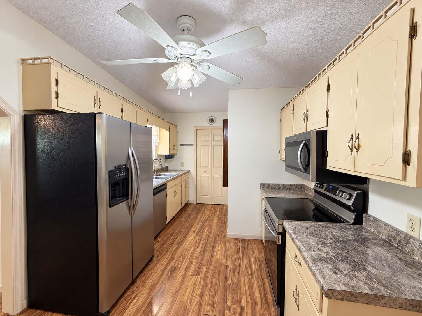 2304 Pleasant Grove Trail, Sw Property Photo 5