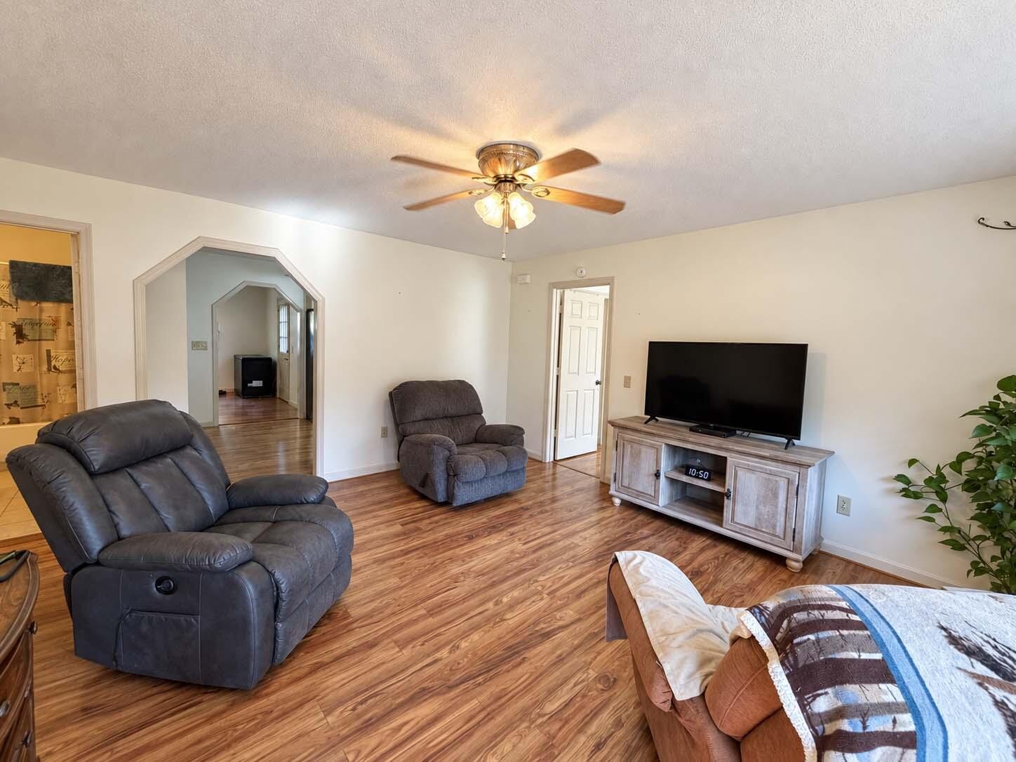2304 Pleasant Grove Trail, Sw Property Photo 6