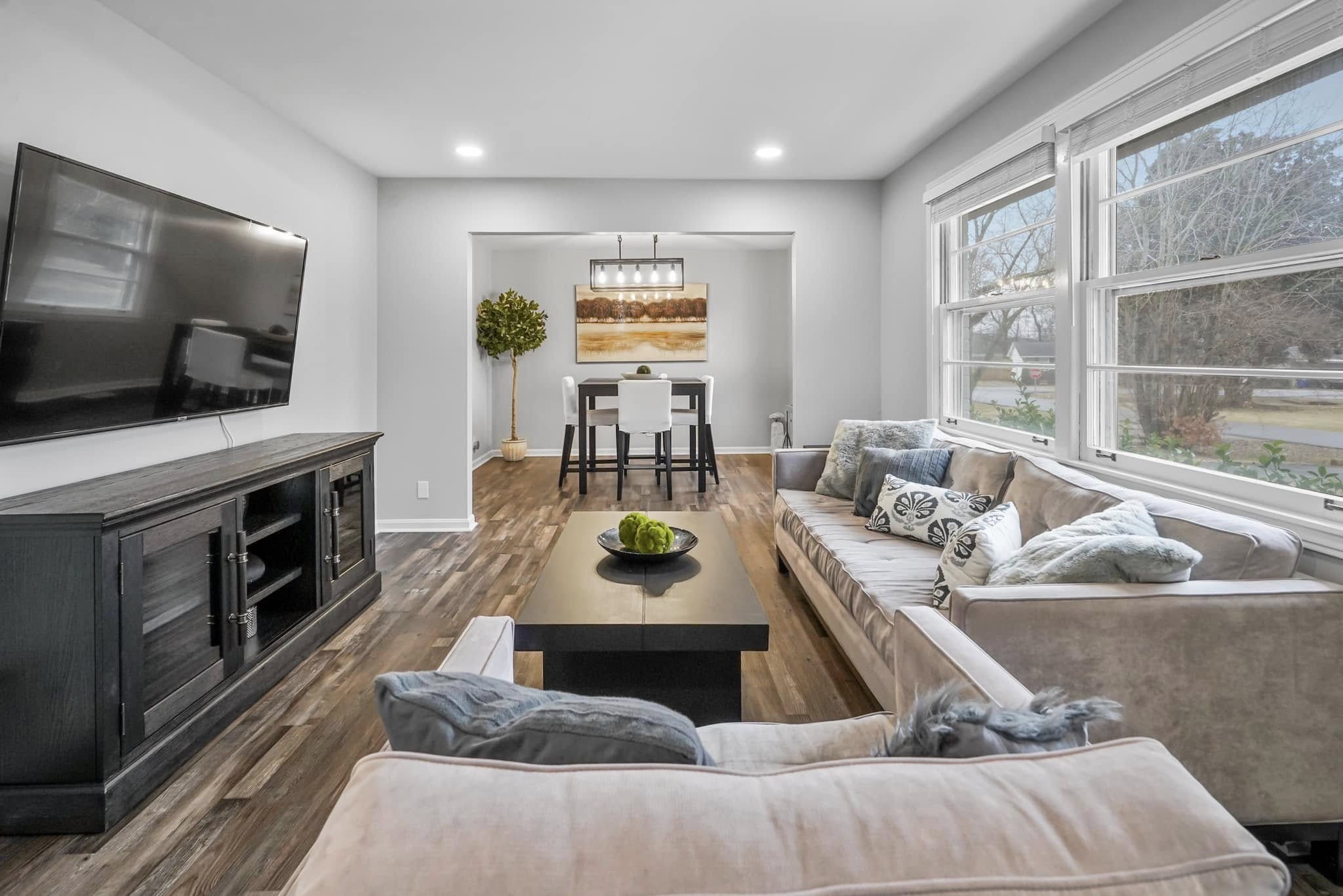 4 Bond St Property Photo 1