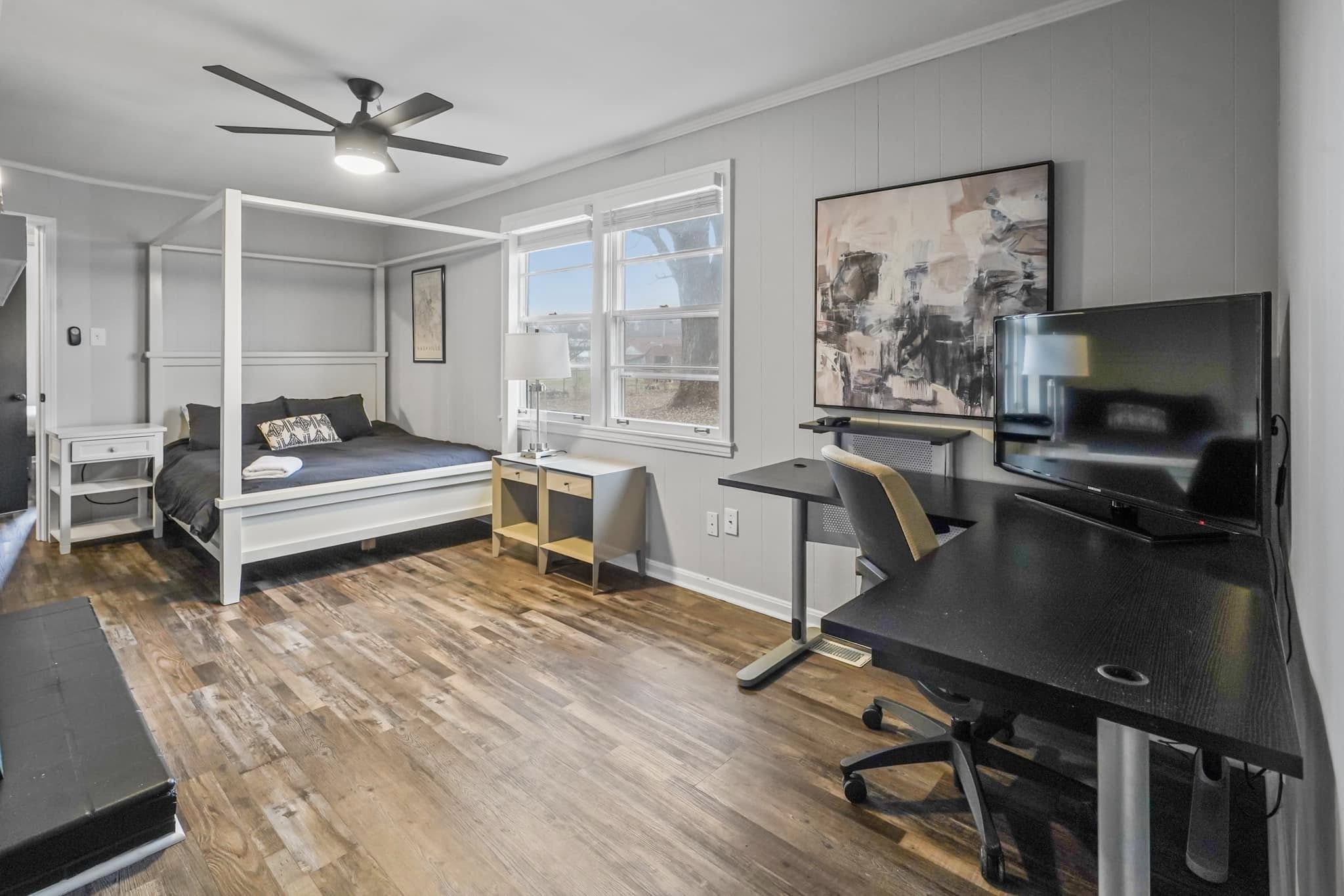 4 Bond St Property Photo 14