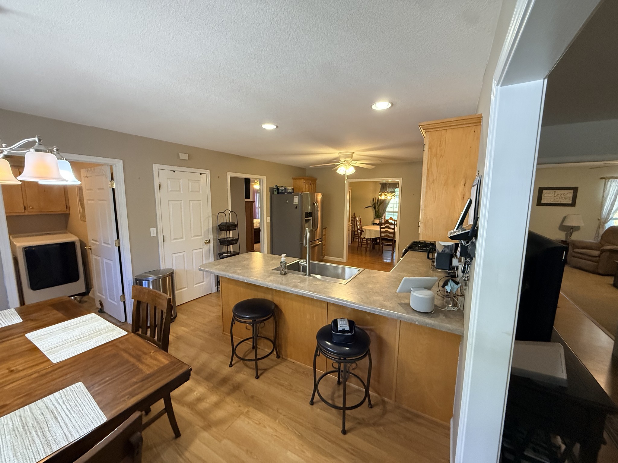 2329 Roslin Rd Property Photo 16