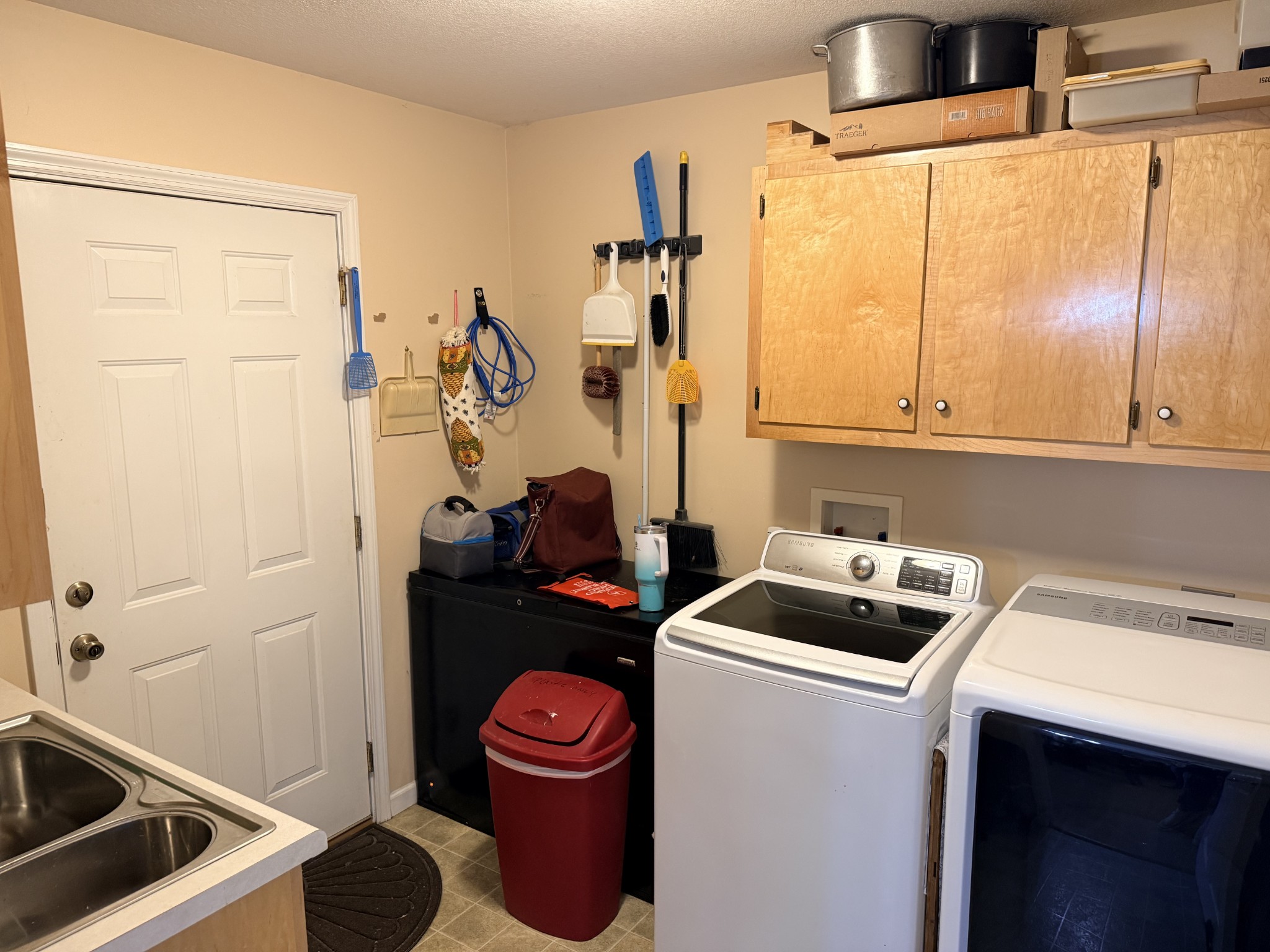 2329 Roslin Rd Property Photo 18