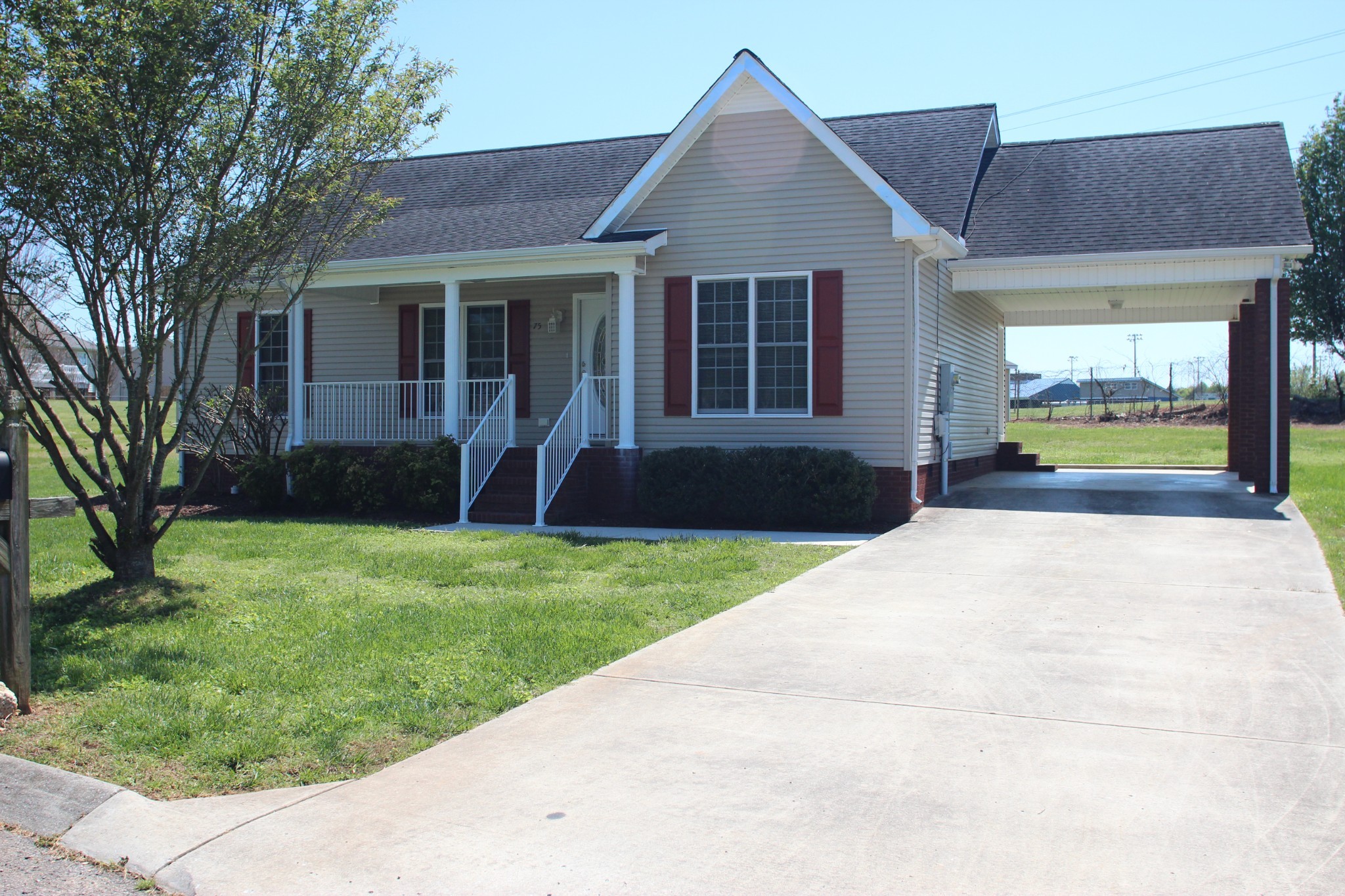 75 Sandstone Ct Property Photo 1