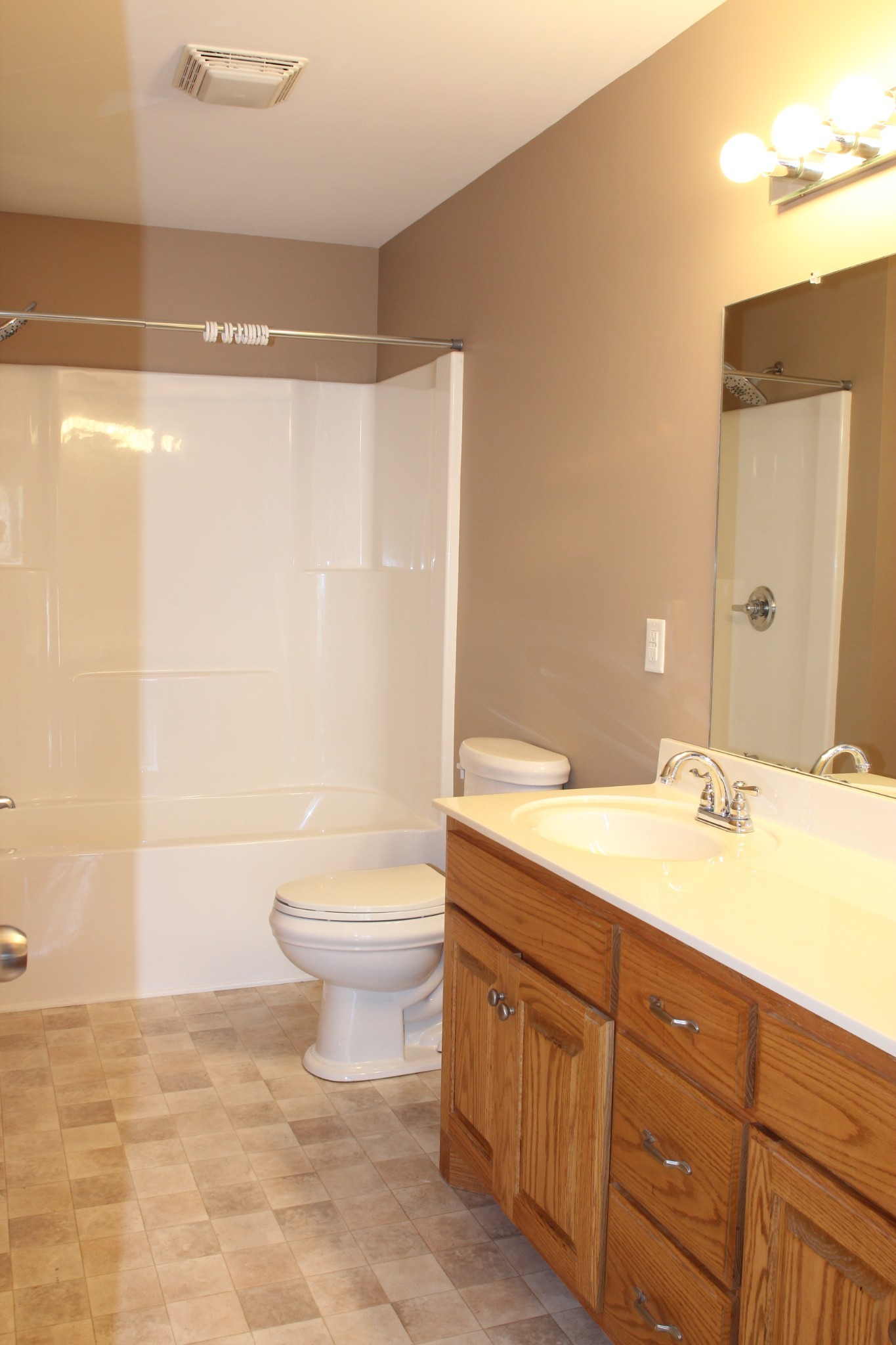75 Sandstone Ct Property Photo 8
