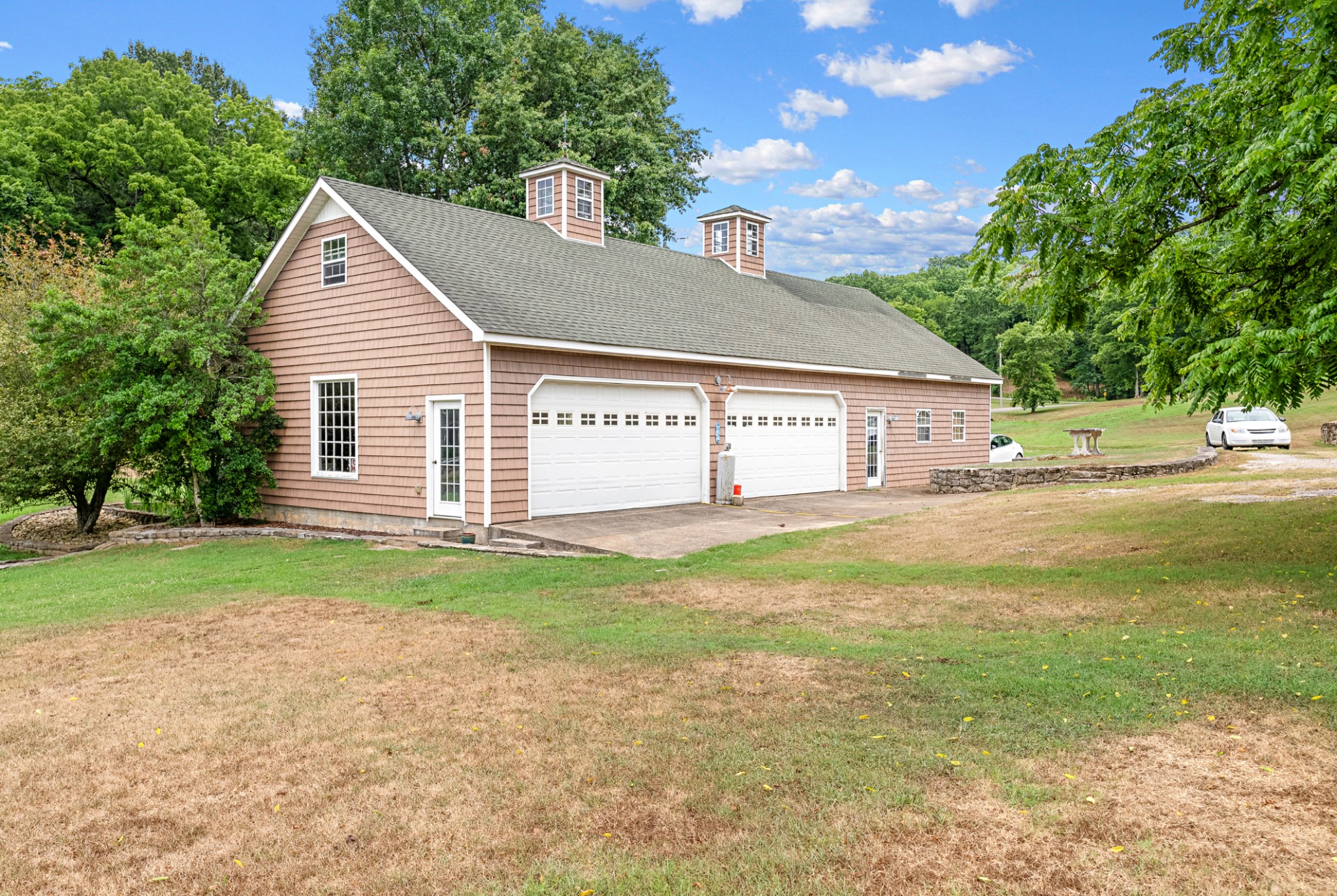 2142 Braly Ln Property Photo 17