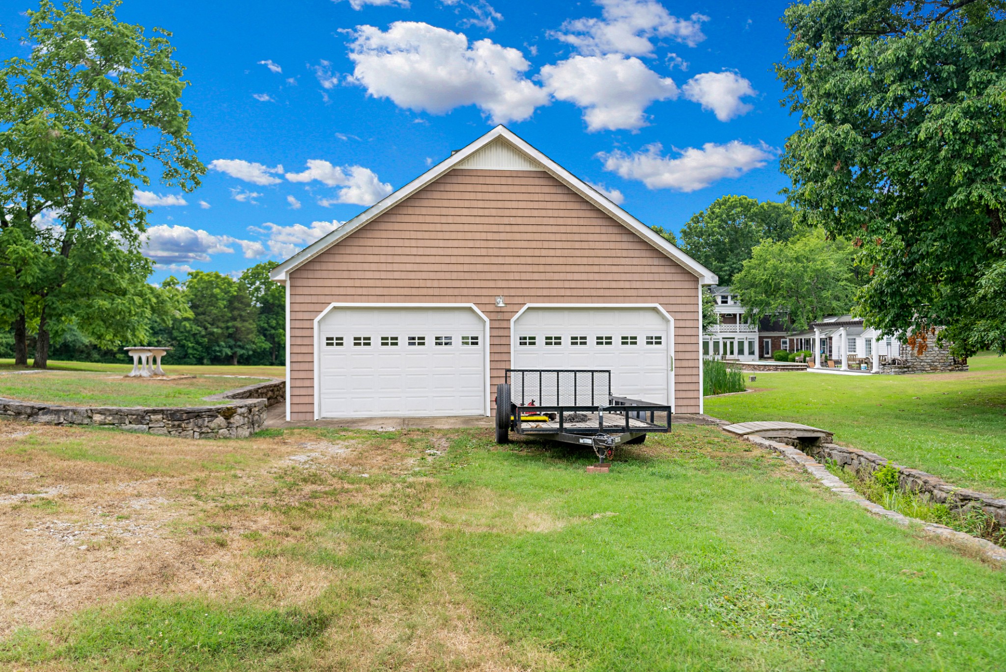 2142 Braly Ln Property Photo 18