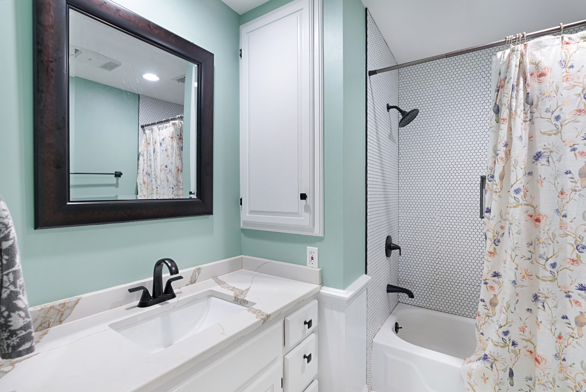2142 Braly Ln Property Photo 44