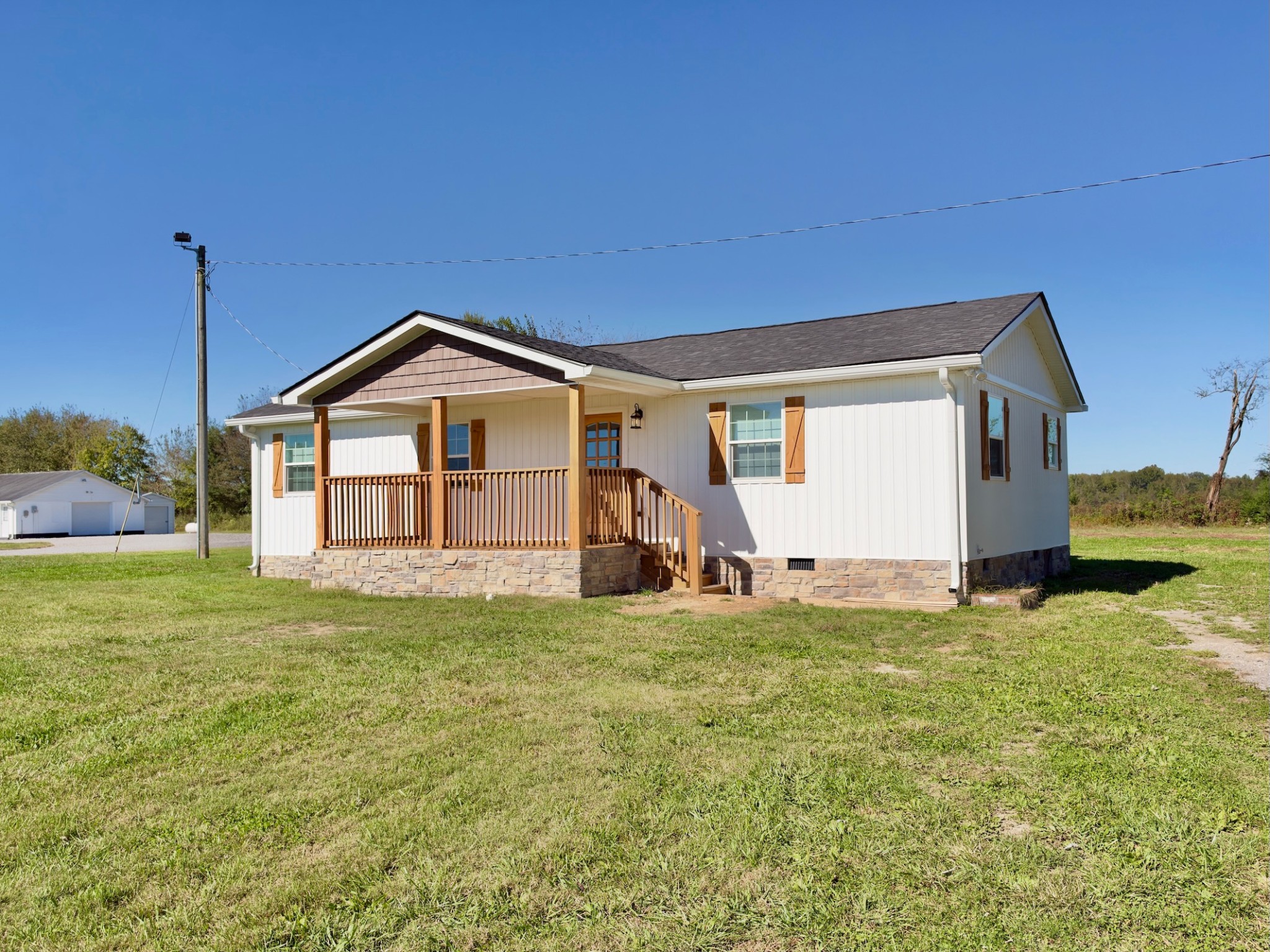 66 Spry Rd Property Photo 1