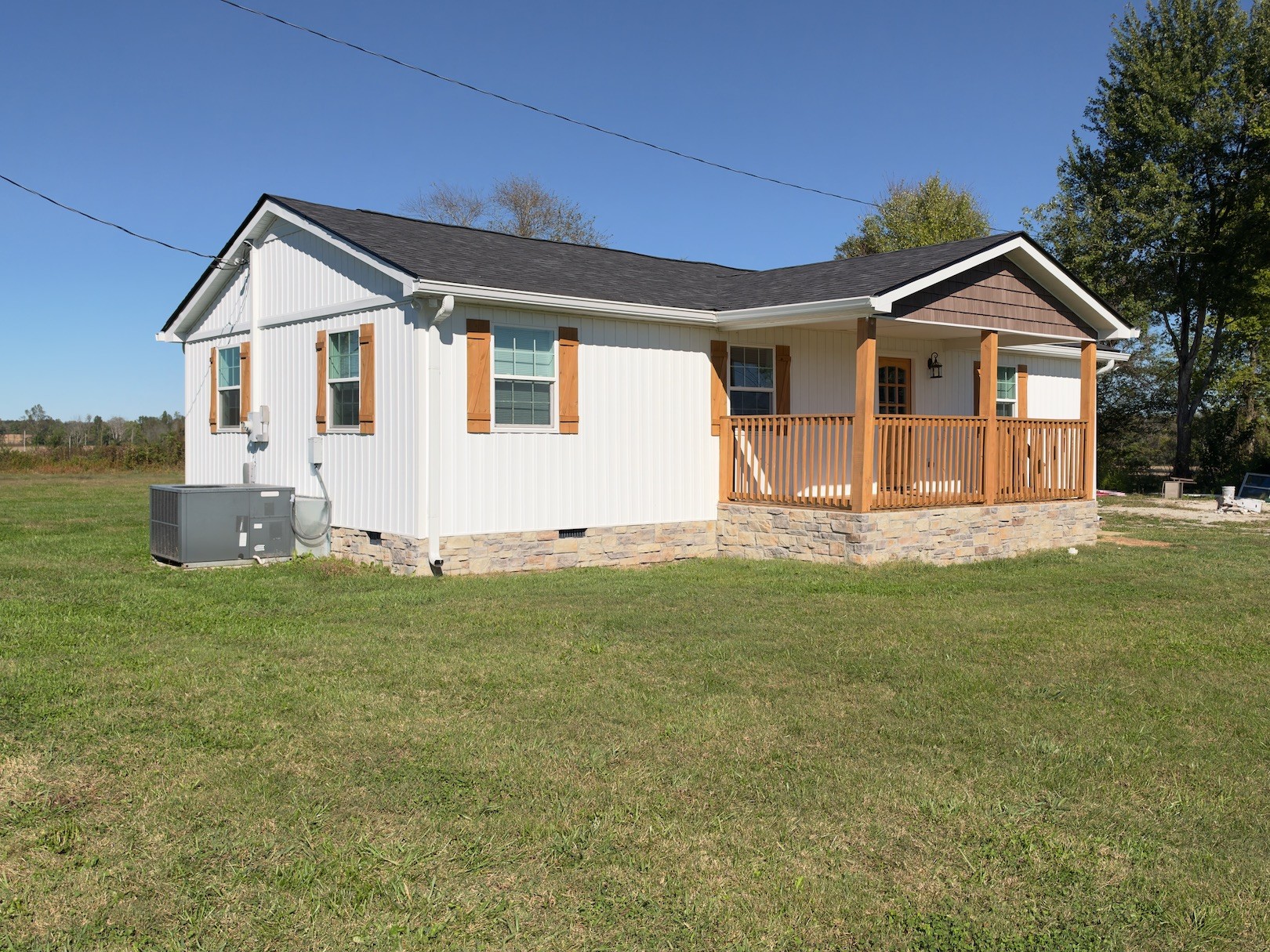 66 Spry Rd Property Photo 2
