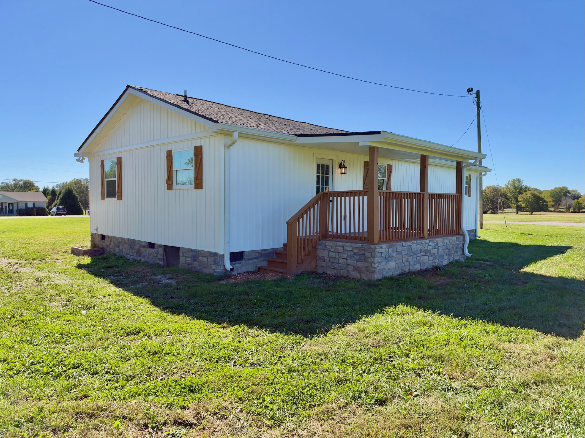 66 Spry Rd Property Photo 3