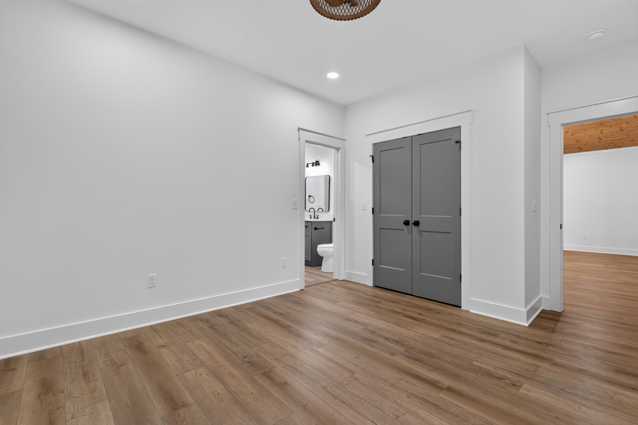 1734 Ridge Cliff Dr Property Photo 33