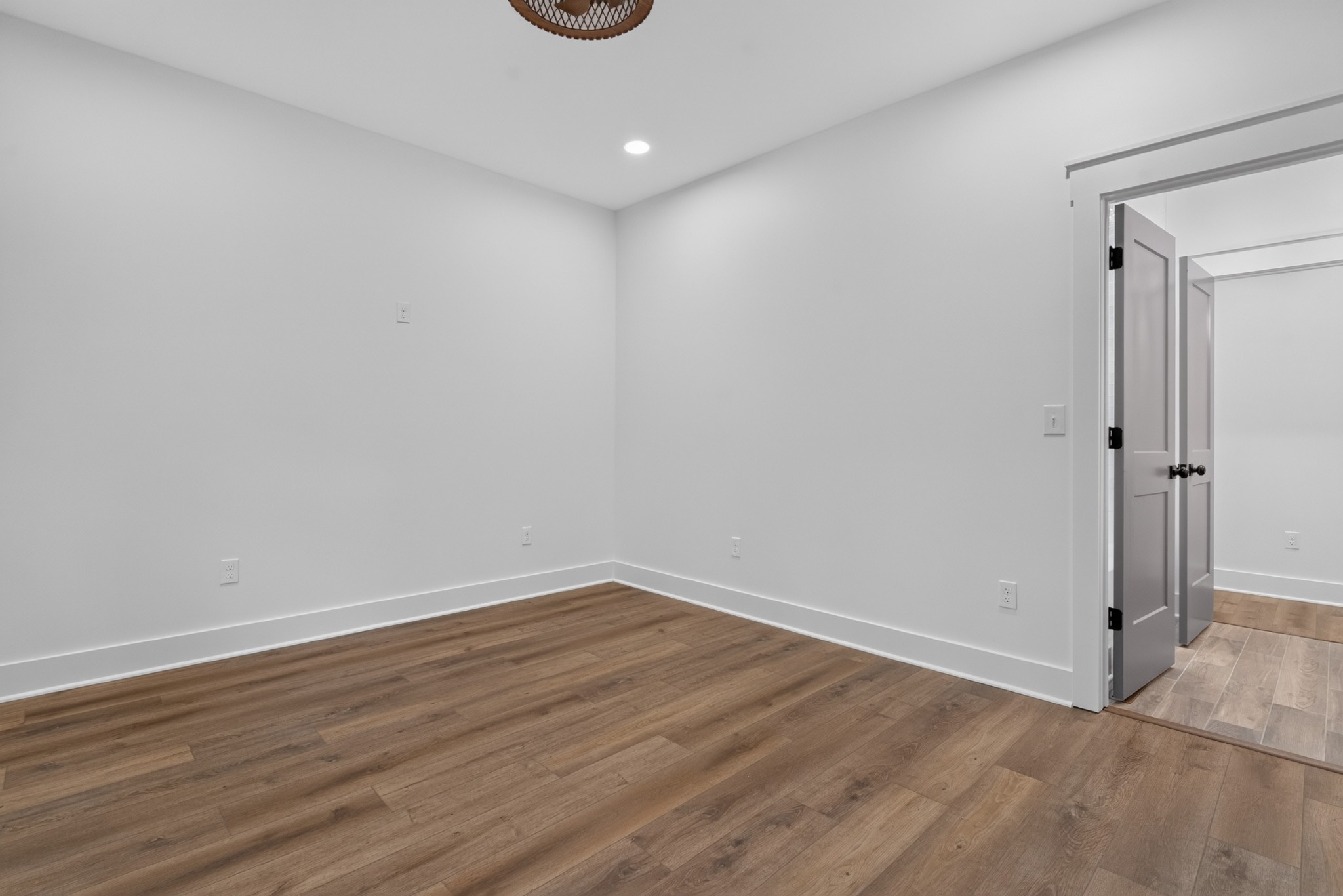 1734 Ridge Cliff Dr Property Photo 34