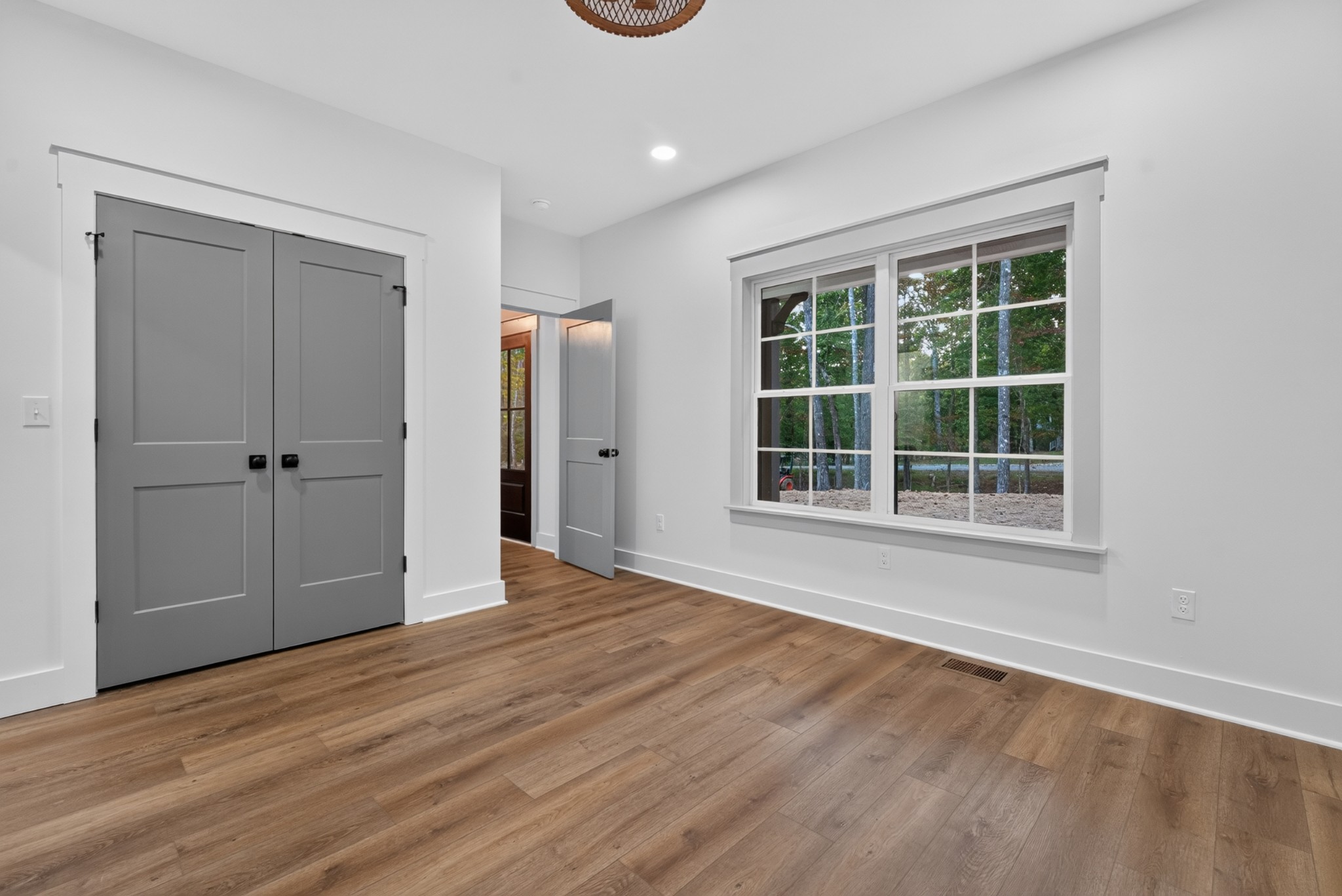 1734 Ridge Cliff Dr Property Photo 35