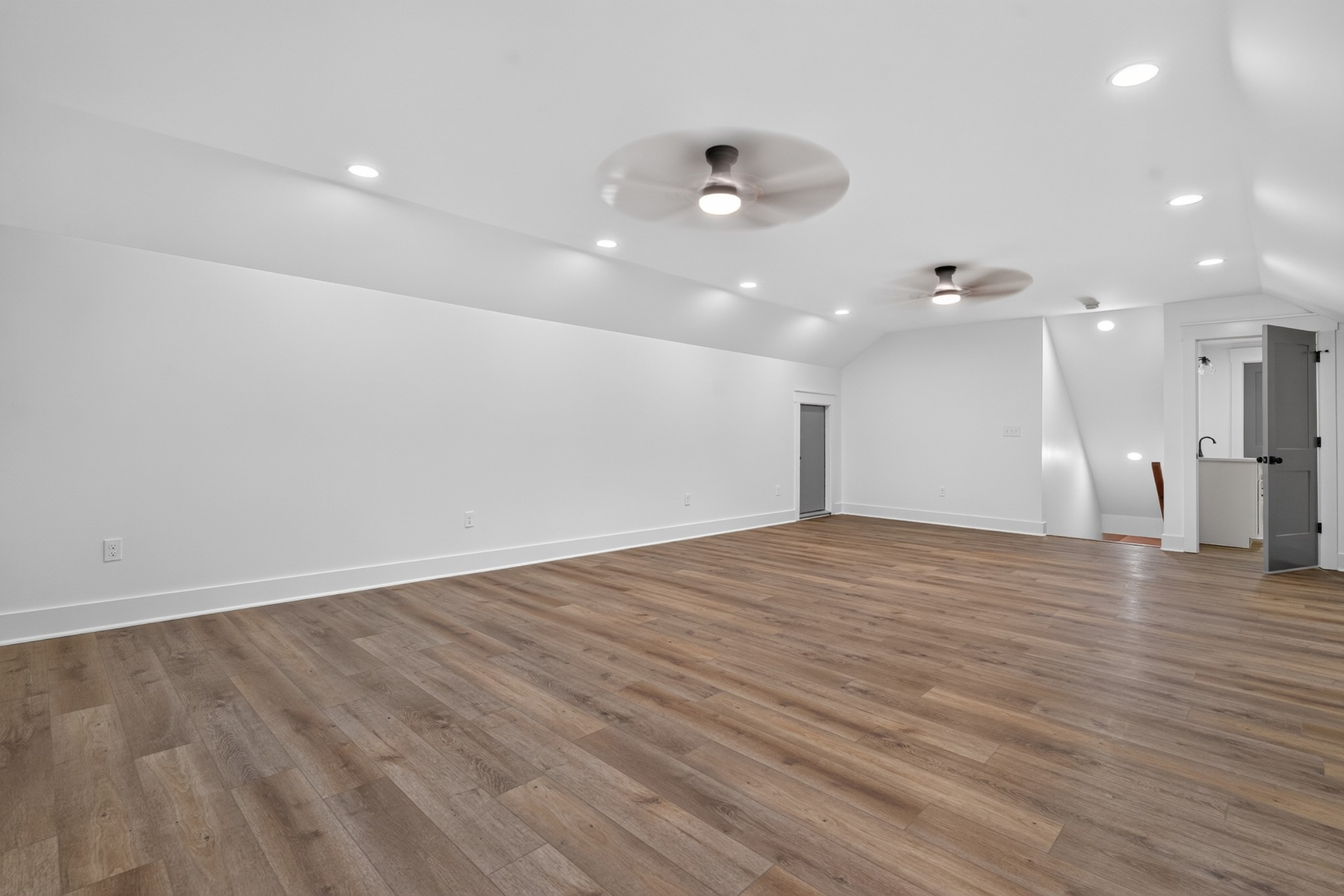 1734 Ridge Cliff Dr Property Photo 38