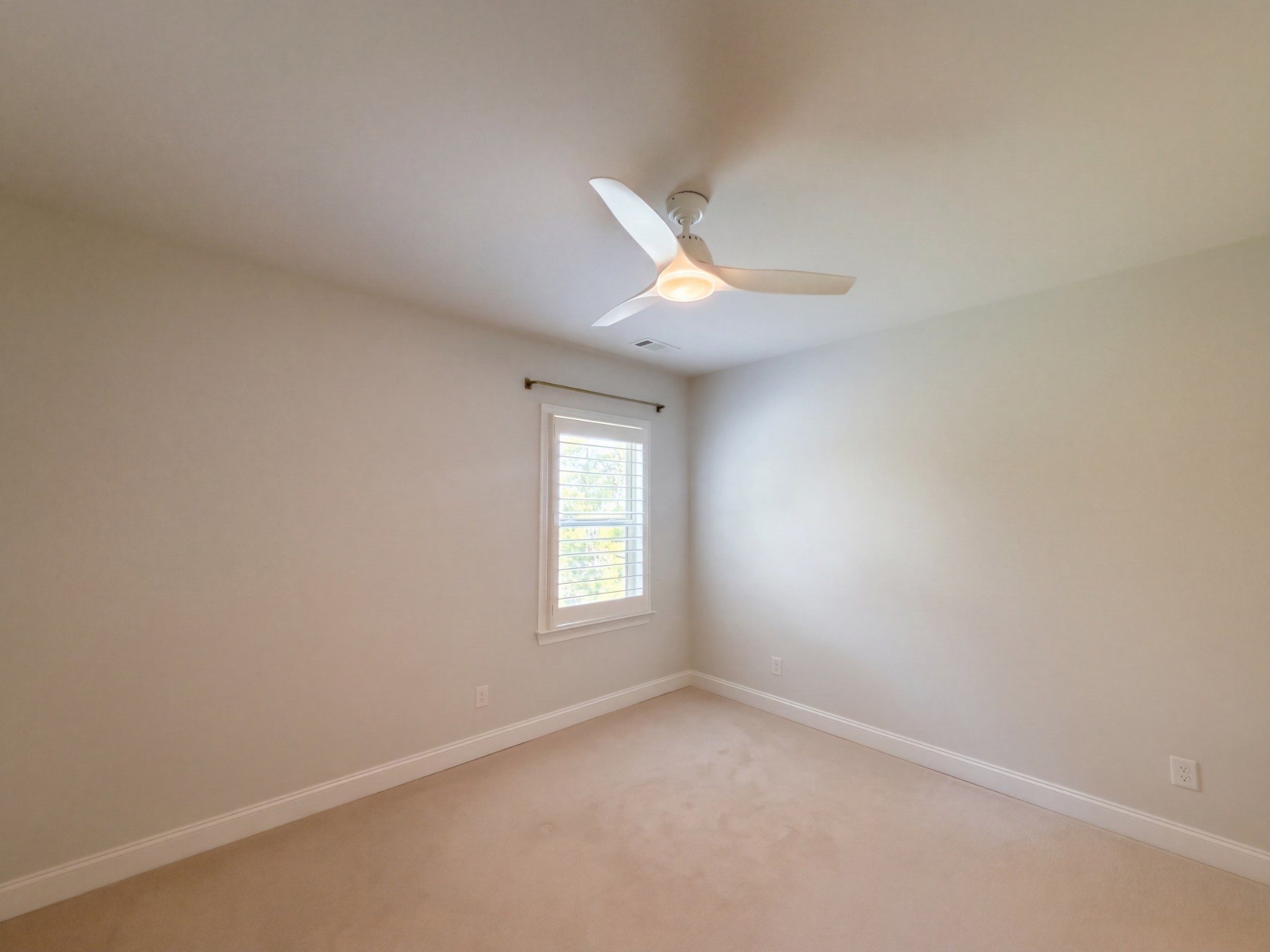 3241 Chase Point Dr Property Photo 9
