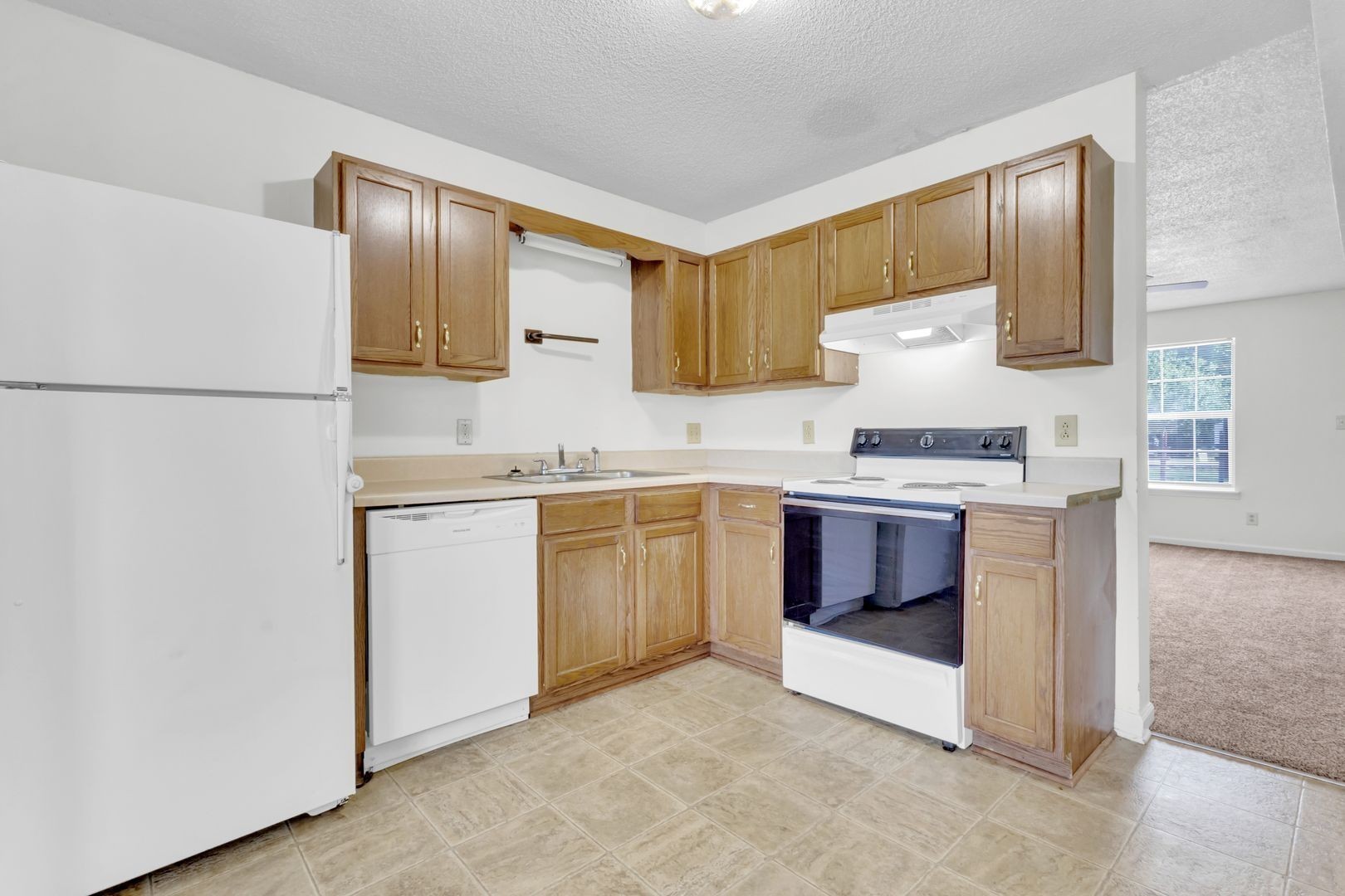 253 Stateline Rd Property Photo 7