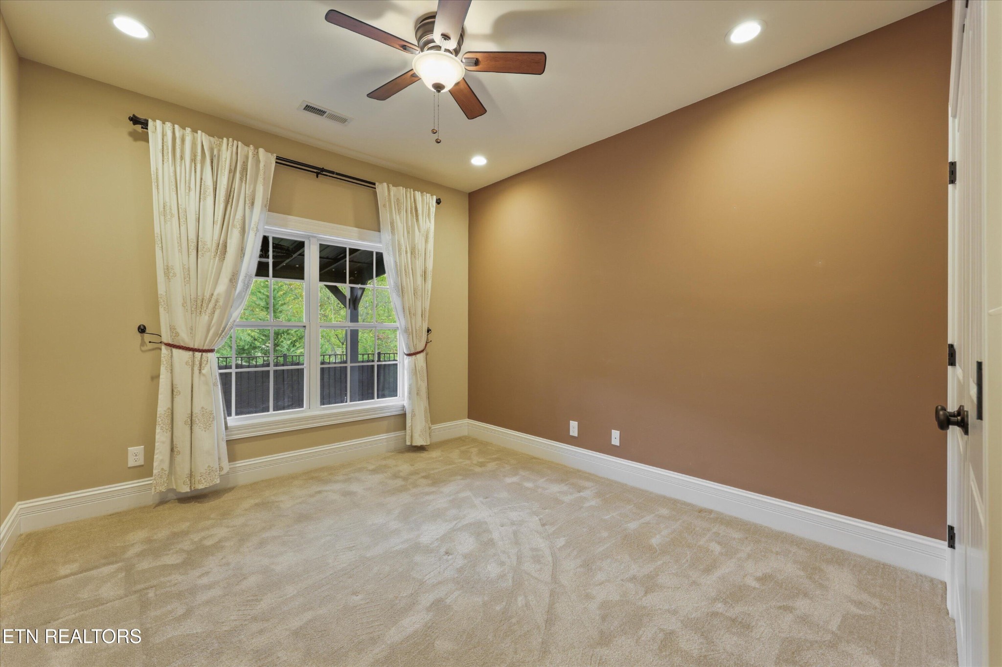 146 Lighthouse Blvd Property Photo 34