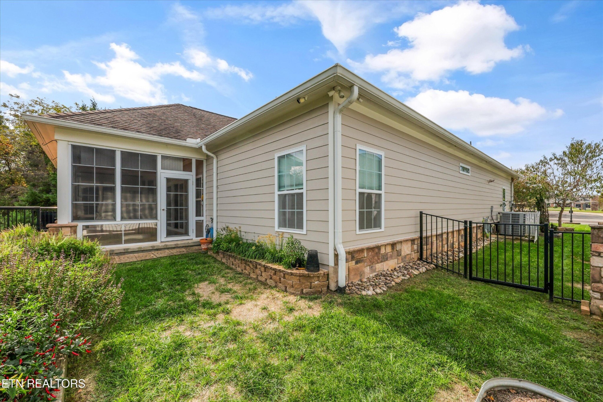 146 Lighthouse Blvd Property Photo 44