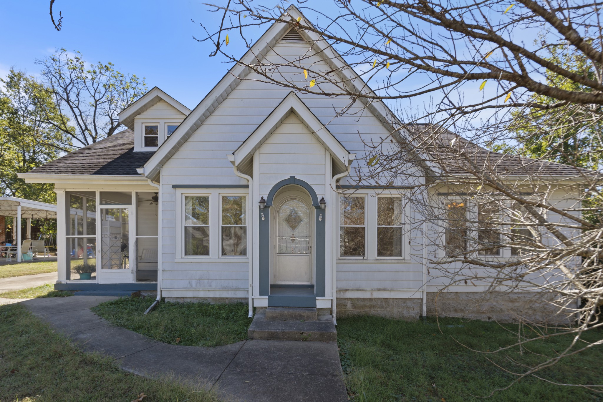 115 Perry St Property Photo 1
