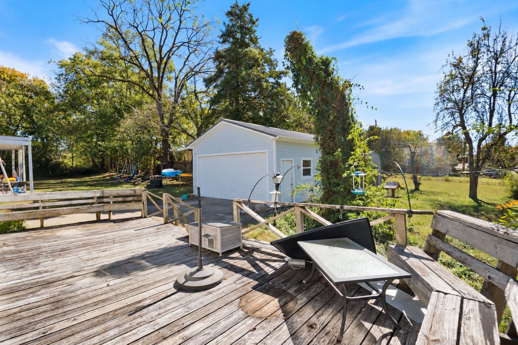 115 Perry St Property Photo 6