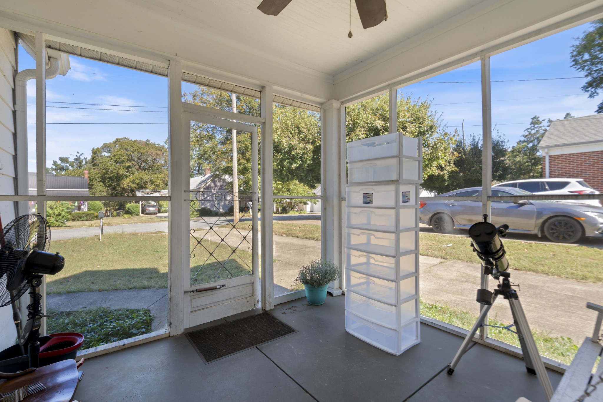 115 Perry St Property Photo 11