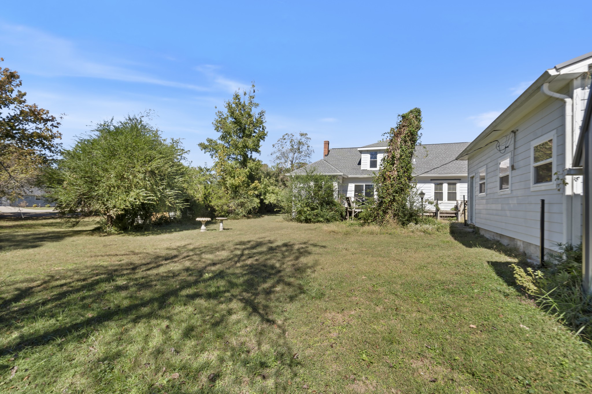 115 Perry St Property Photo 14