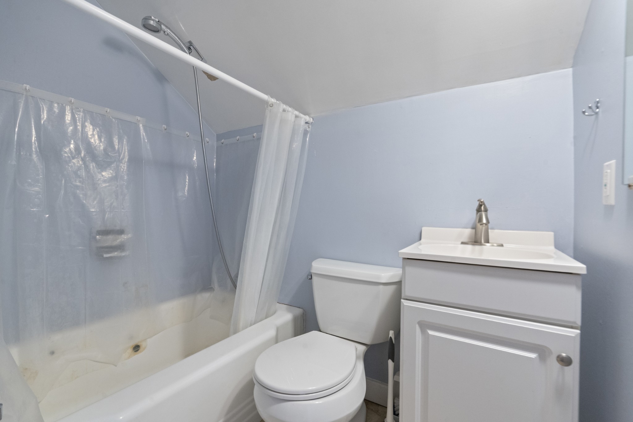 115 Perry St Property Photo 23