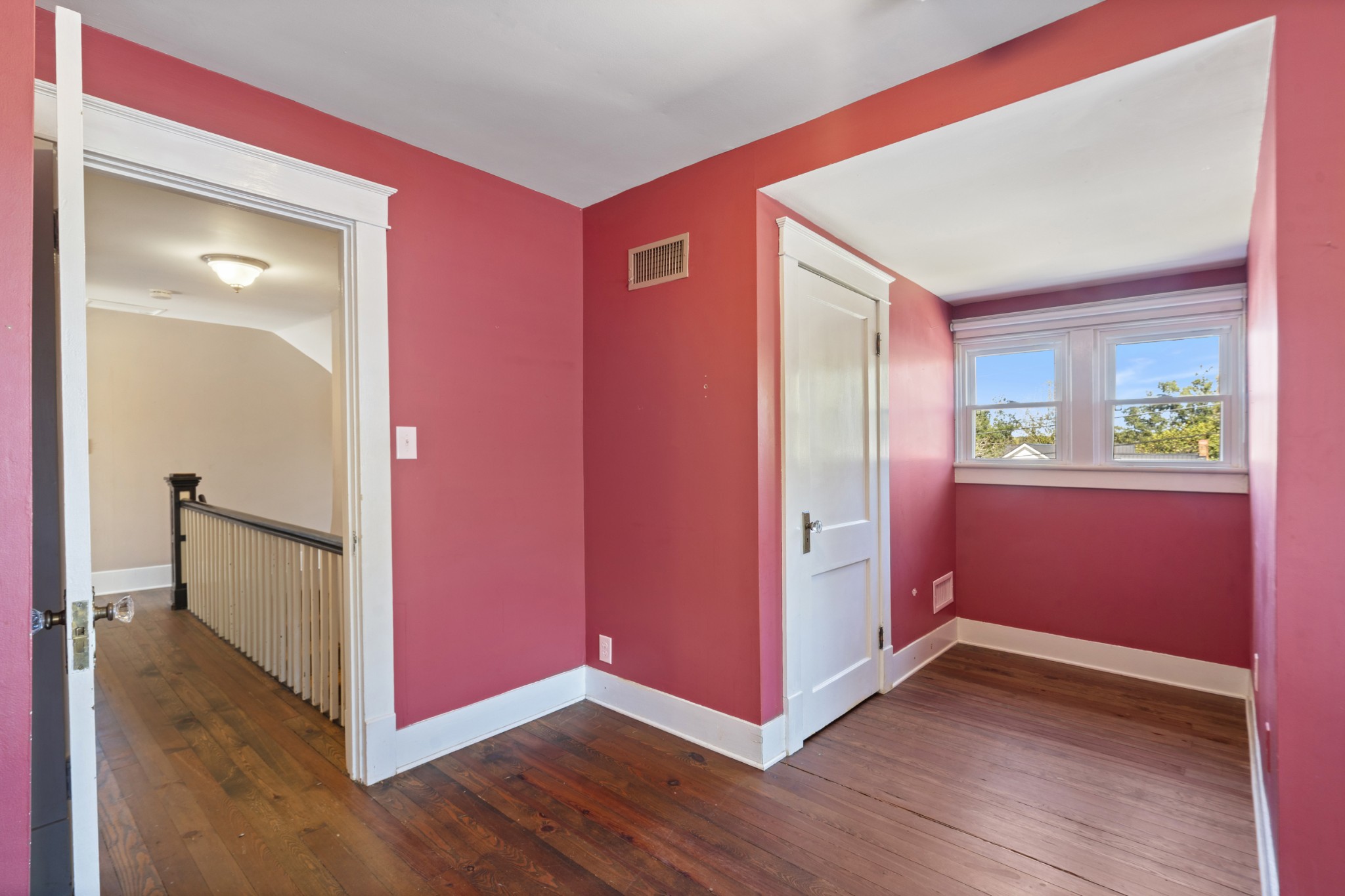 115 Perry St Property Photo 26