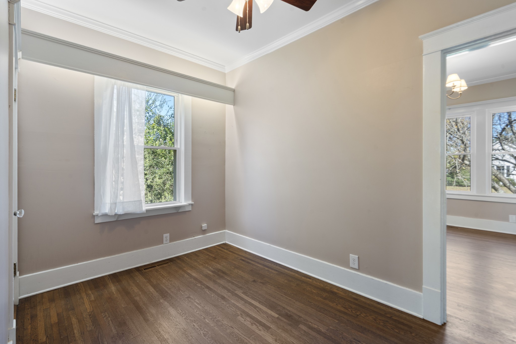 115 Perry St Property Photo 38