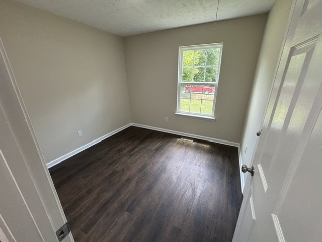9106 Redbud Ln Property Photo 14