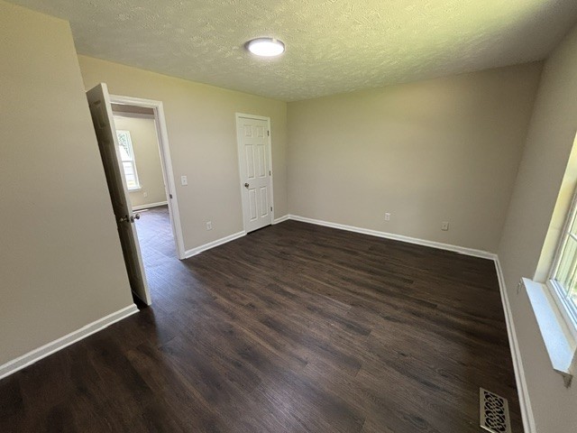 9106 Redbud Ln Property Photo 18