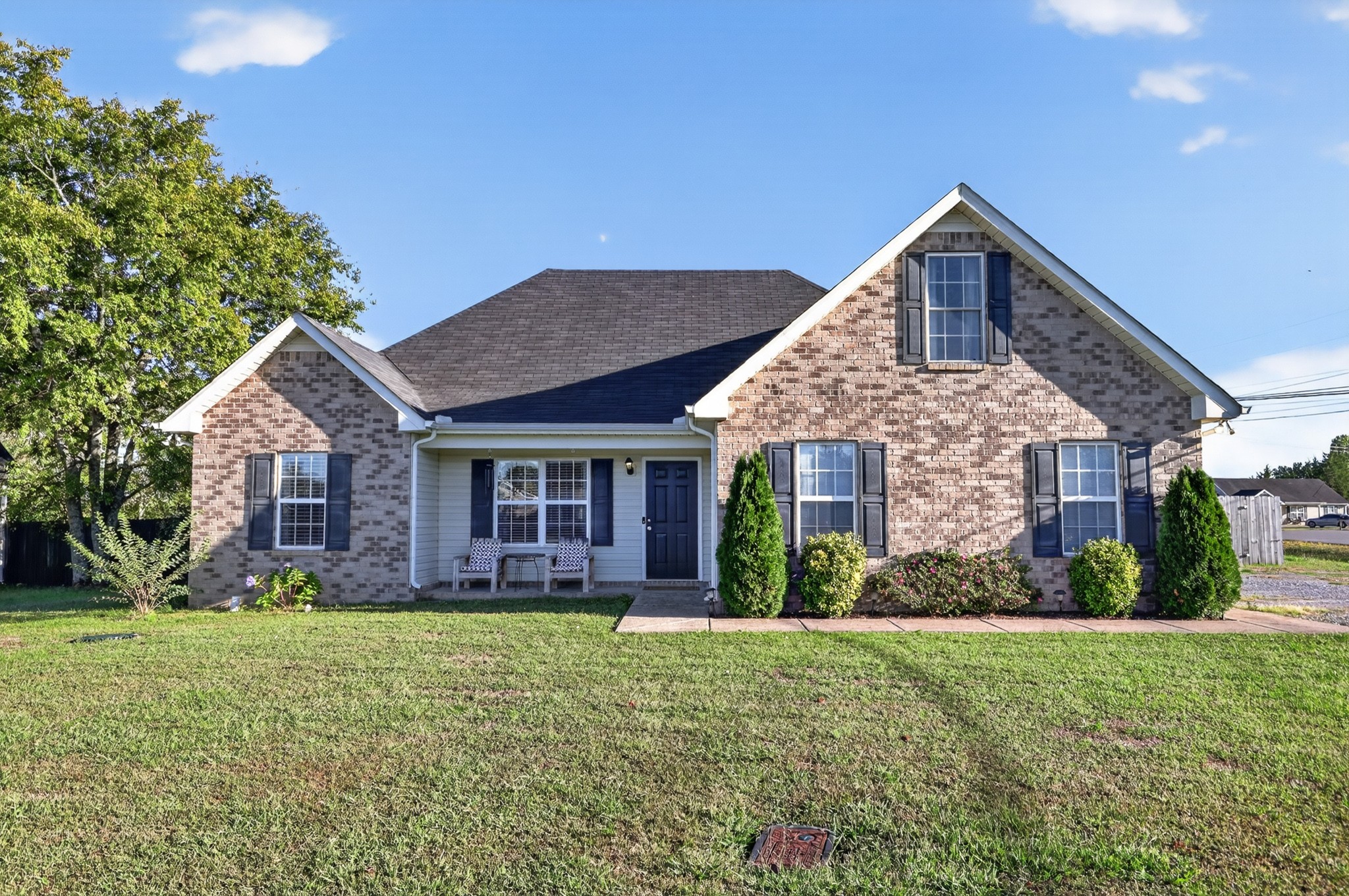 609 Fall Creek Dr Property Photo 1