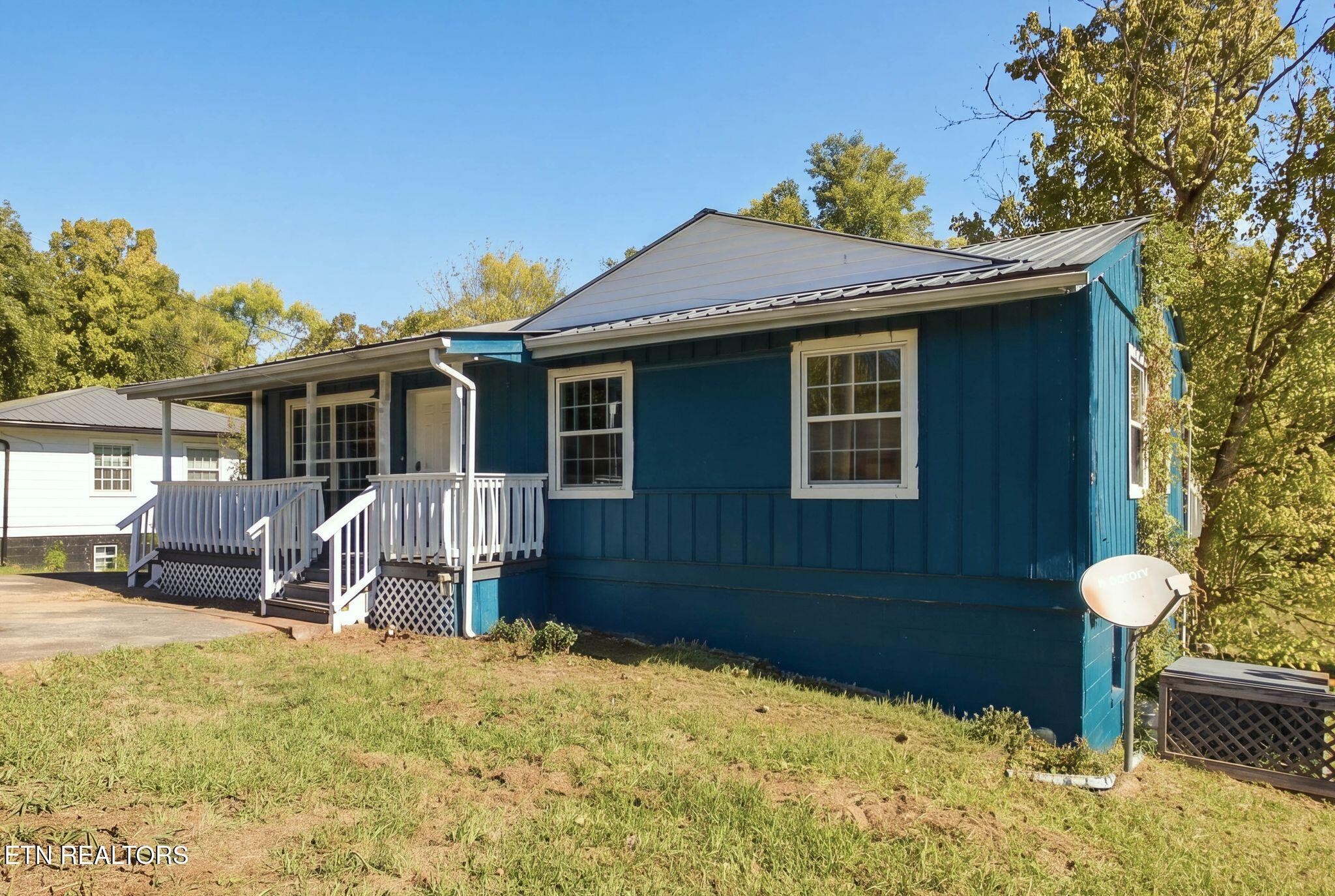 326 Grady Rd Property Photo 1